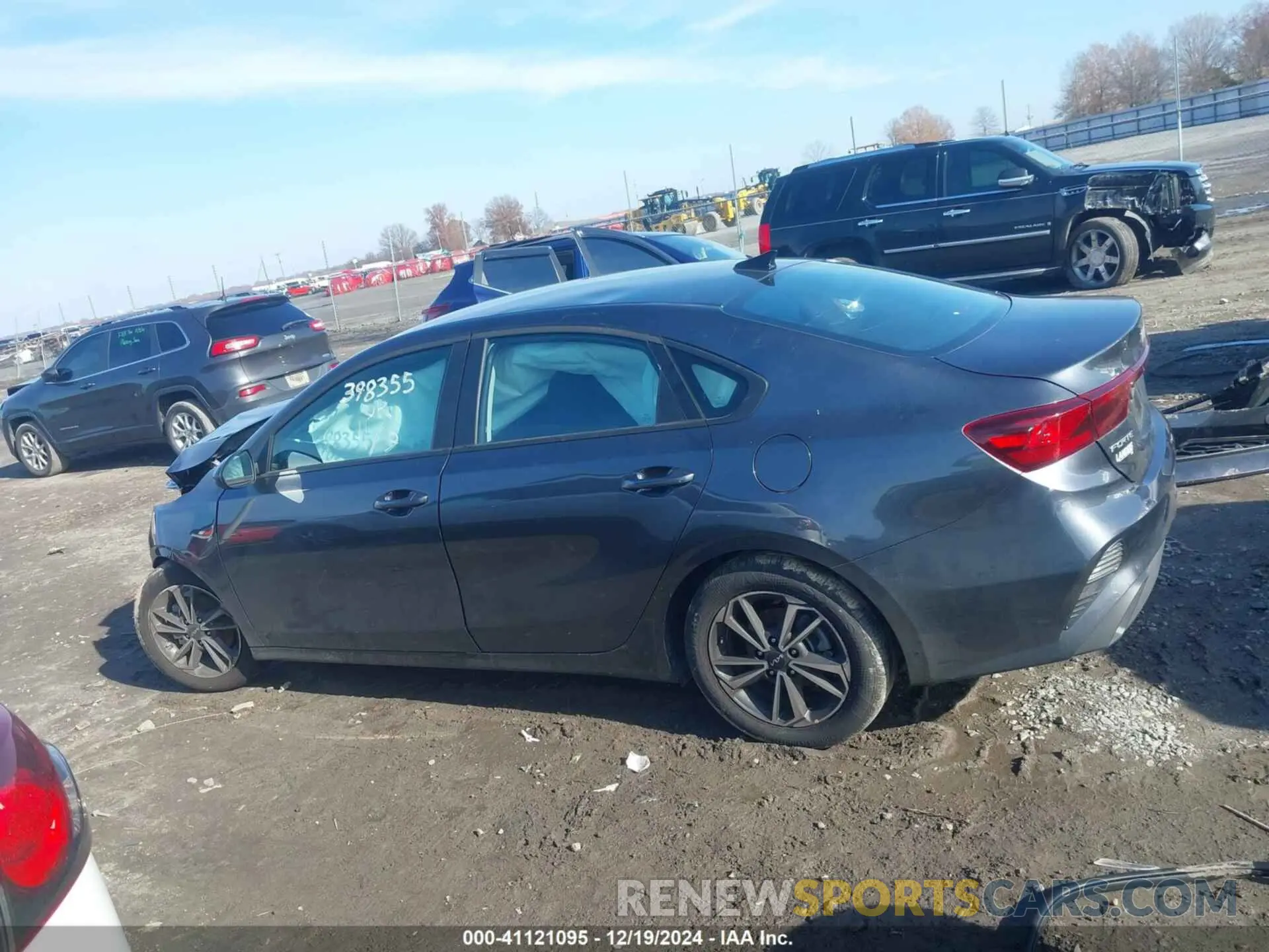 15 Photograph of a damaged car 3KPF24AD7RE829262 KIA FORTE 2024