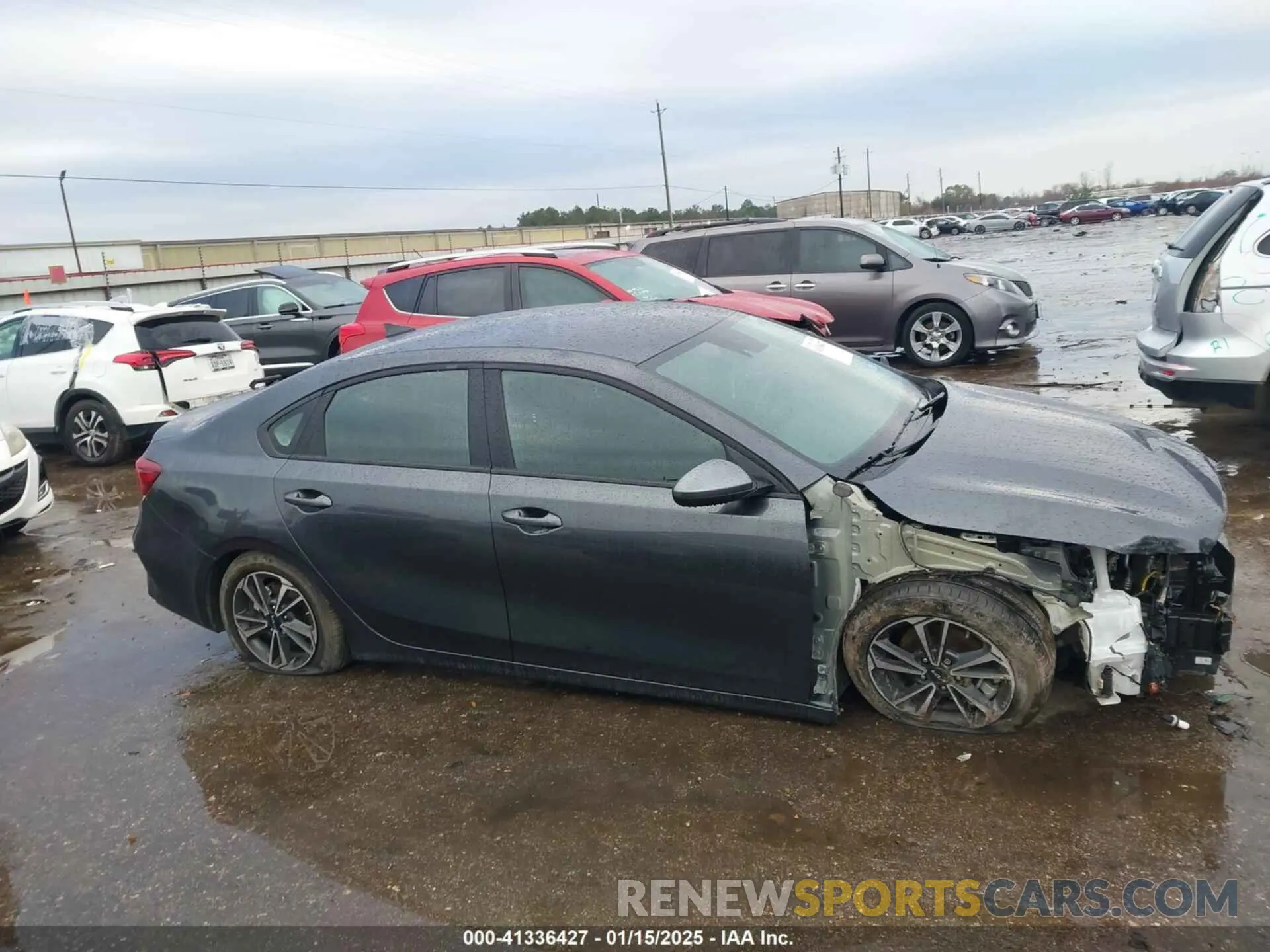 14 Photograph of a damaged car 3KPF24AD7RE836695 KIA FORTE 2024