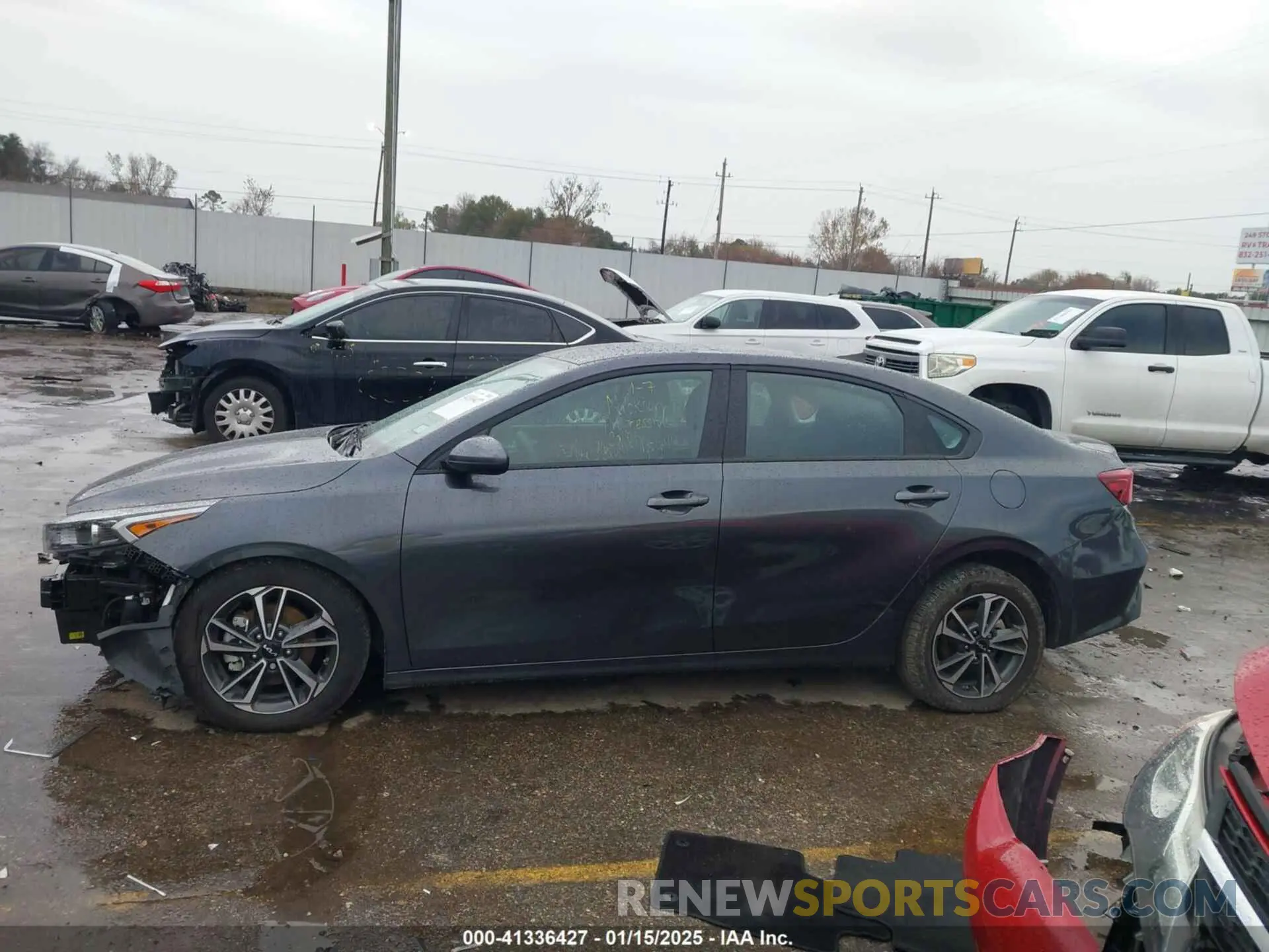 15 Photograph of a damaged car 3KPF24AD7RE836695 KIA FORTE 2024
