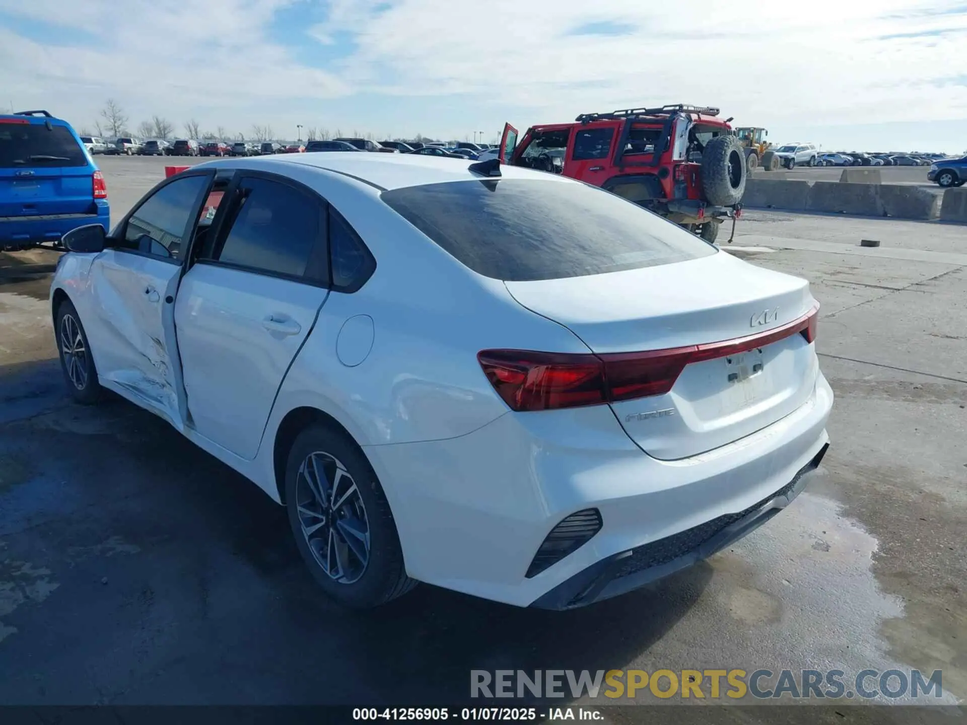 3 Photograph of a damaged car 3KPF24AD7RE837846 KIA FORTE 2024