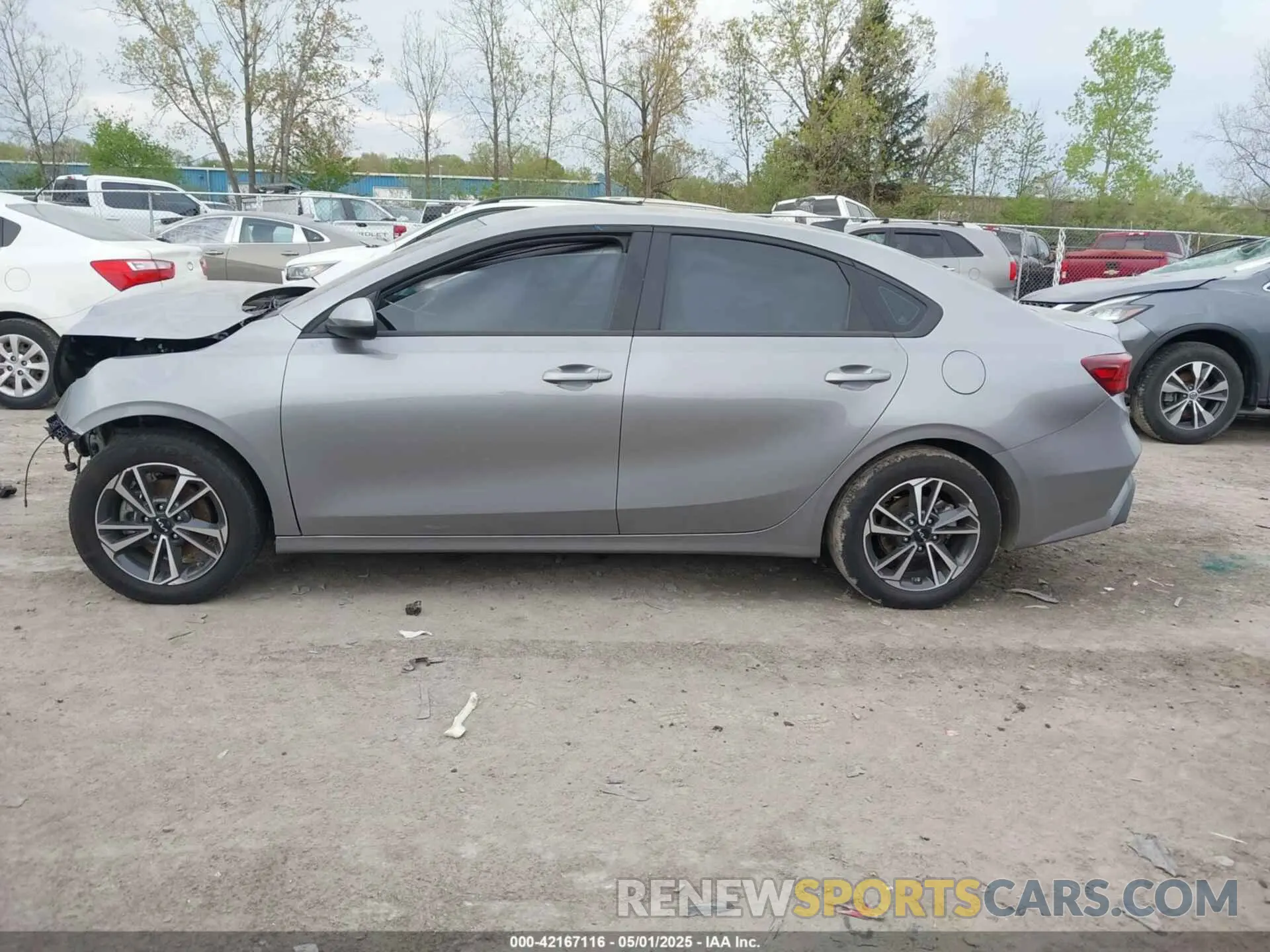 14 Photograph of a damaged car 3KPF24AD7RE840035 KIA FORTE 2024