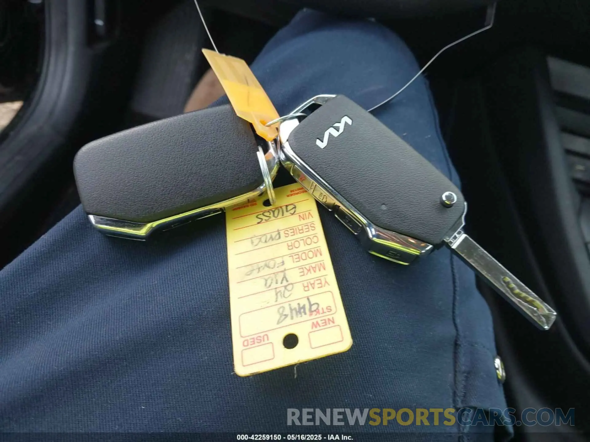 11 Photograph of a damaged car 3KPF24AD8RE714332 KIA FORTE 2024