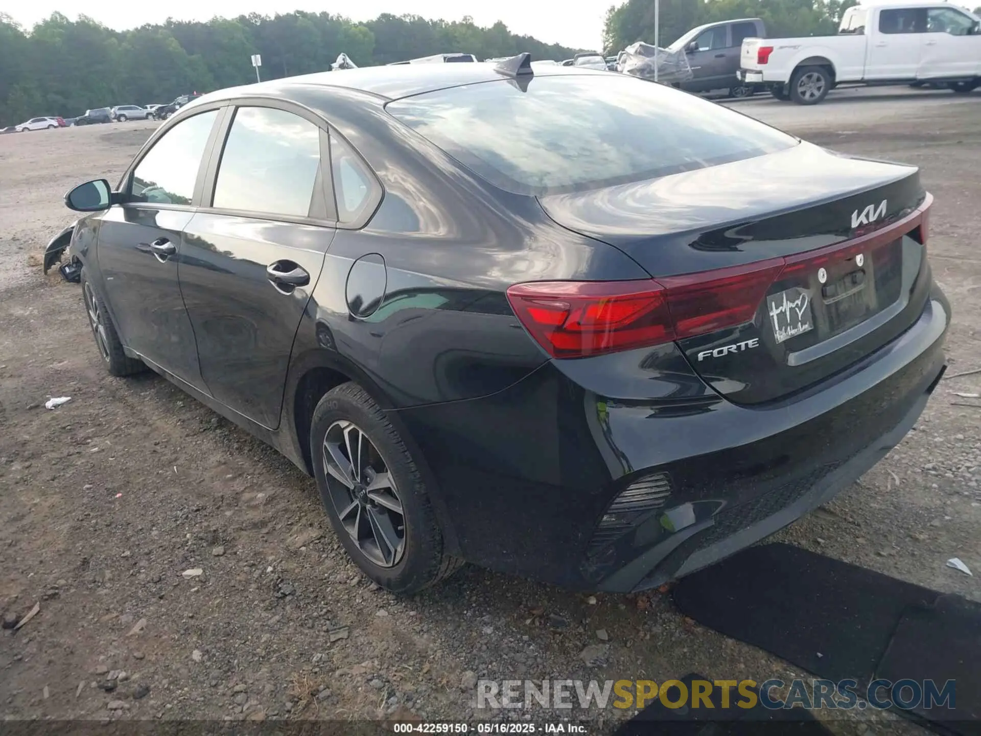 3 Photograph of a damaged car 3KPF24AD8RE714332 KIA FORTE 2024