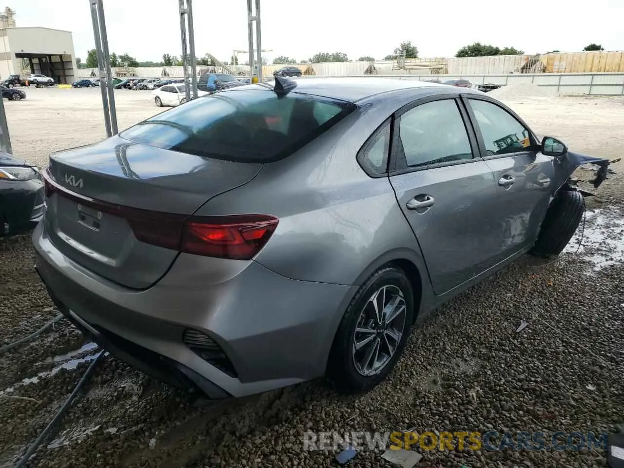3 Photograph of a damaged car 3KPF24AD8RE720082 KIA FORTE 2024