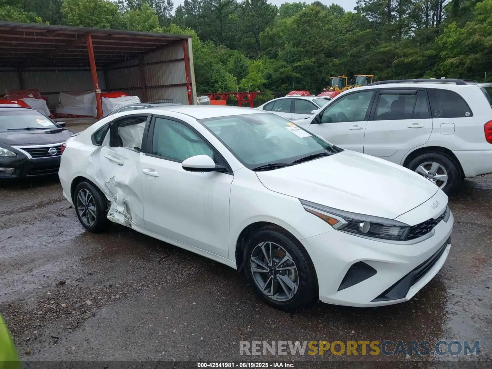 6 Photograph of a damaged car 3KPF24AD8RE732877 KIA FORTE 2024
