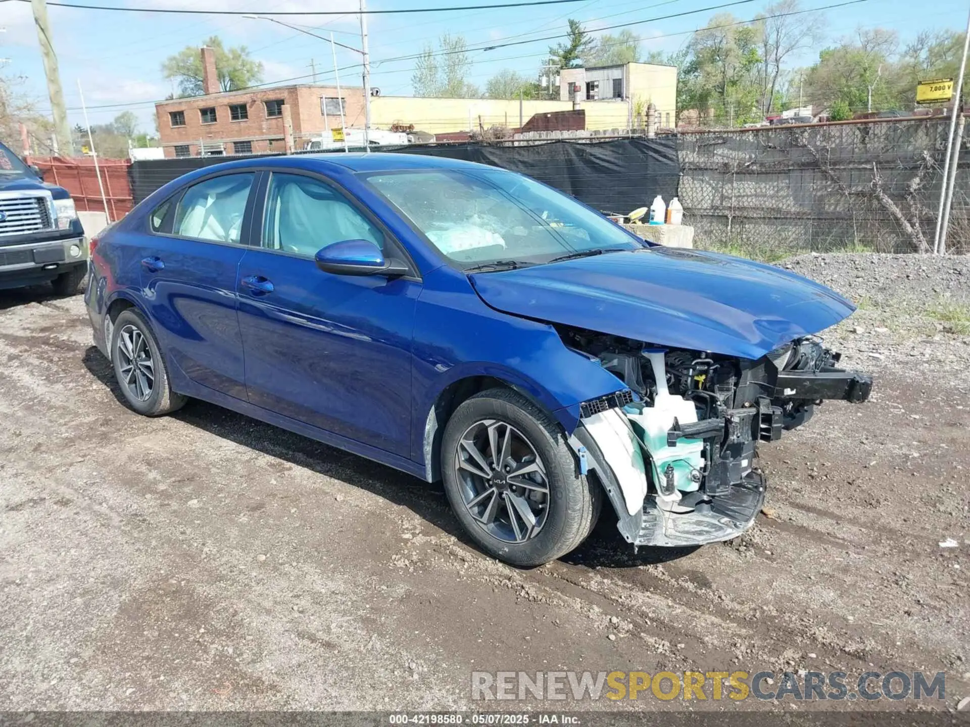 1 Photograph of a damaged car 3KPF24AD8RE733253 KIA FORTE 2024
