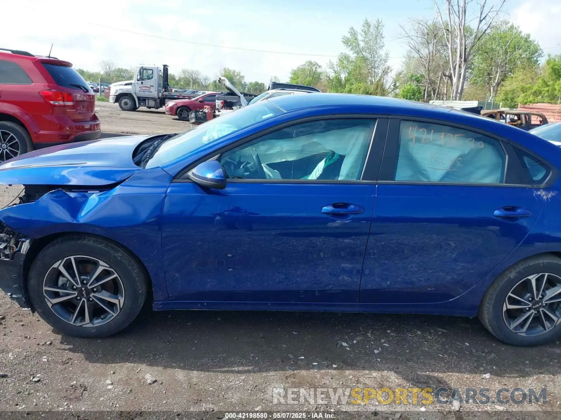 14 Photograph of a damaged car 3KPF24AD8RE733253 KIA FORTE 2024