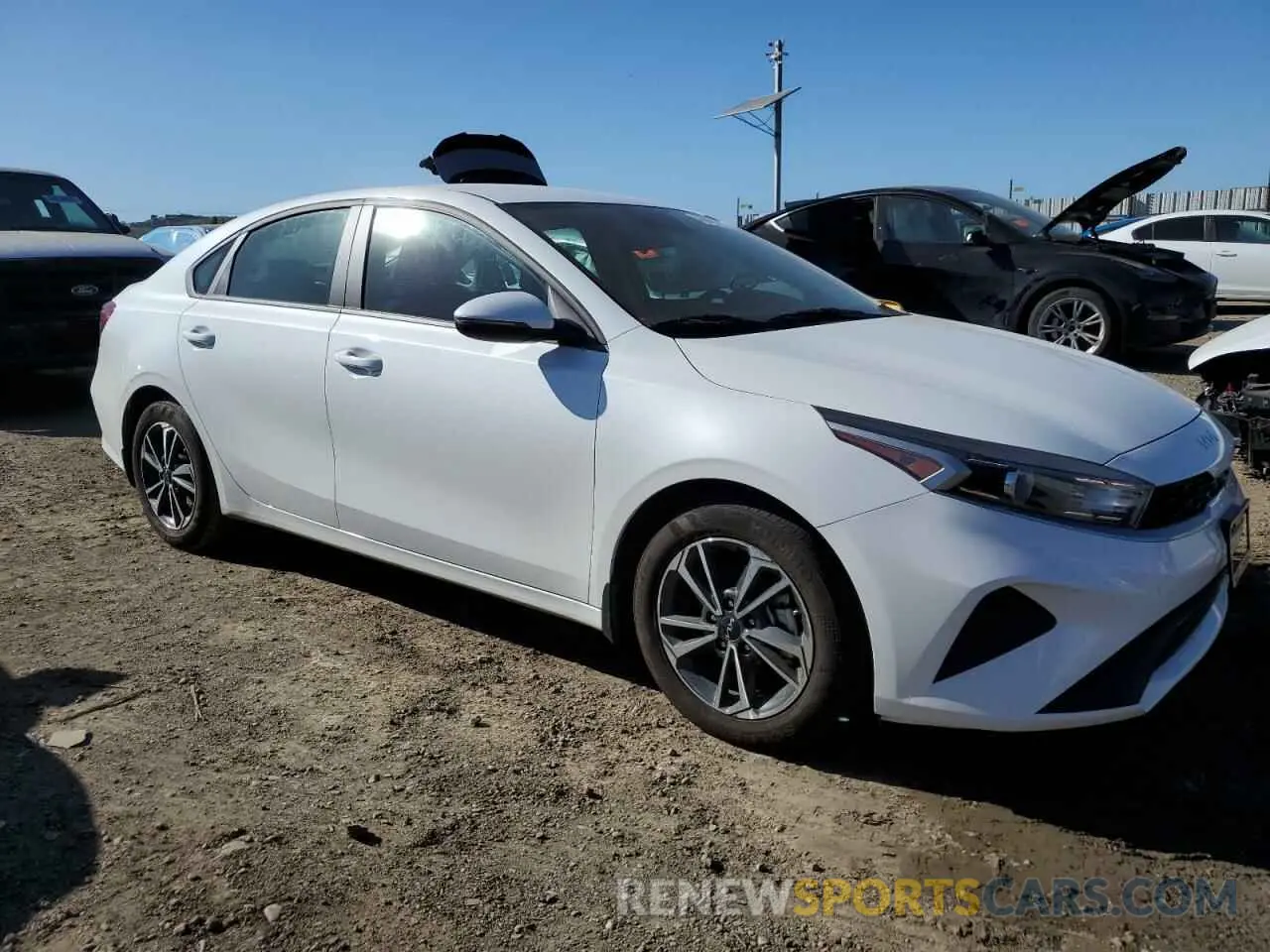 4 Photograph of a damaged car 3KPF24AD8RE738226 KIA FORTE 2024