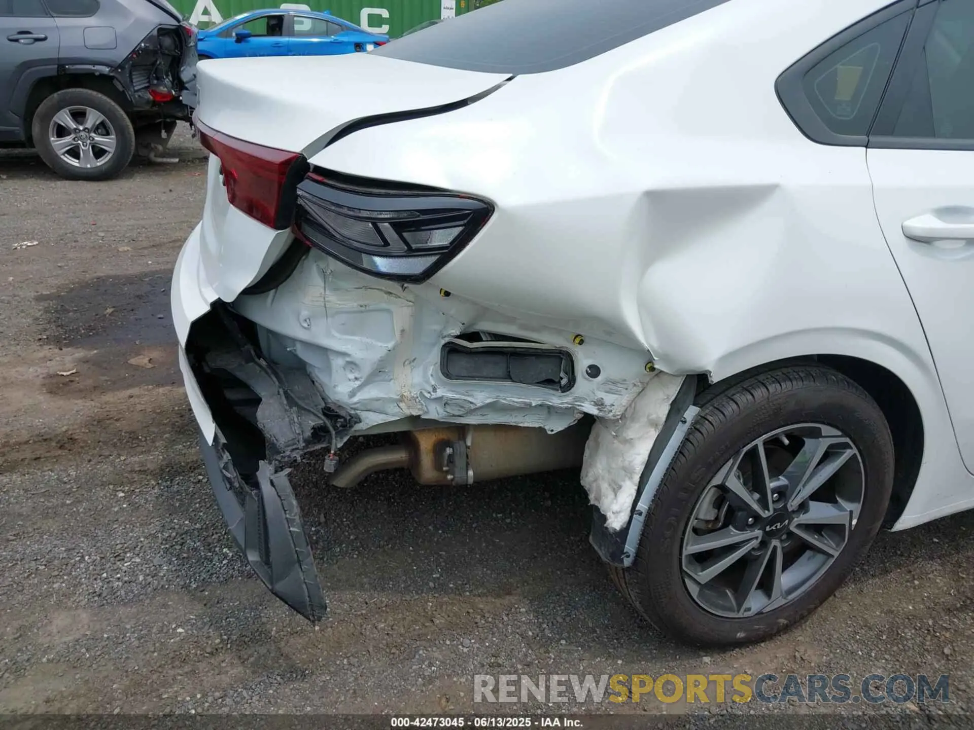 18 Photograph of a damaged car 3KPF24AD8RE742602 KIA FORTE 2024