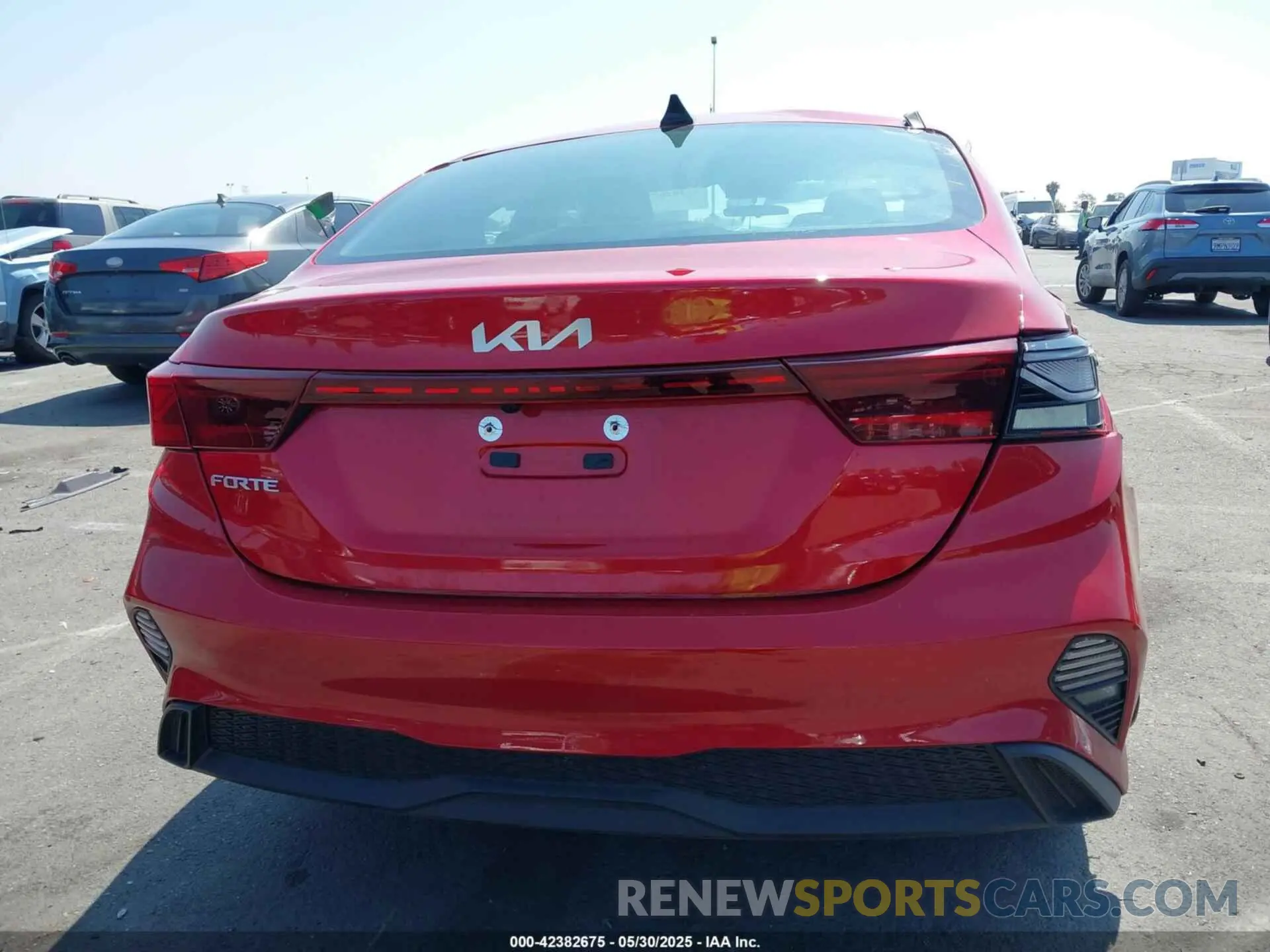 17 Photograph of a damaged car 3KPF24AD8RE752241 KIA FORTE 2024
