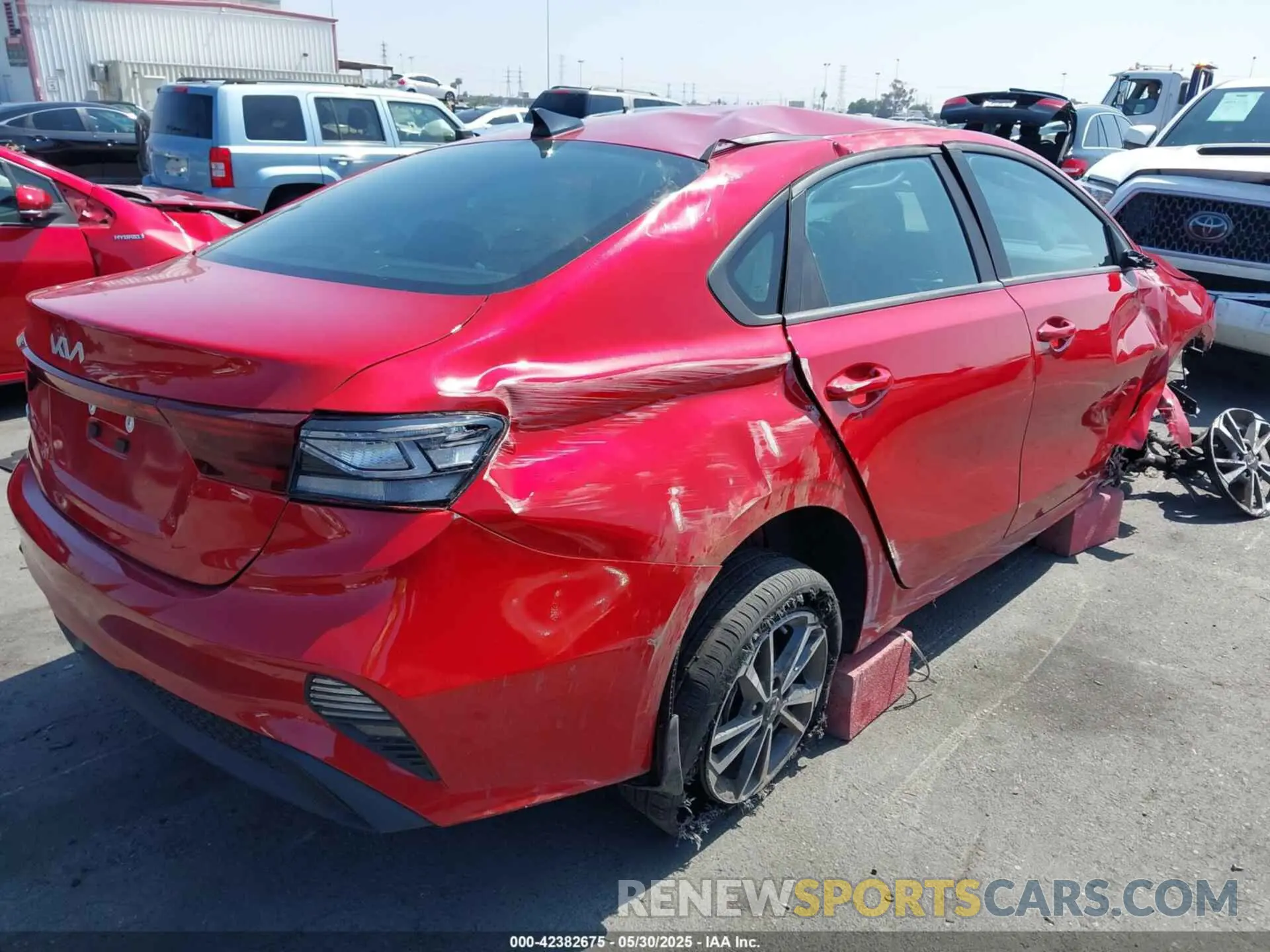 4 Photograph of a damaged car 3KPF24AD8RE752241 KIA FORTE 2024