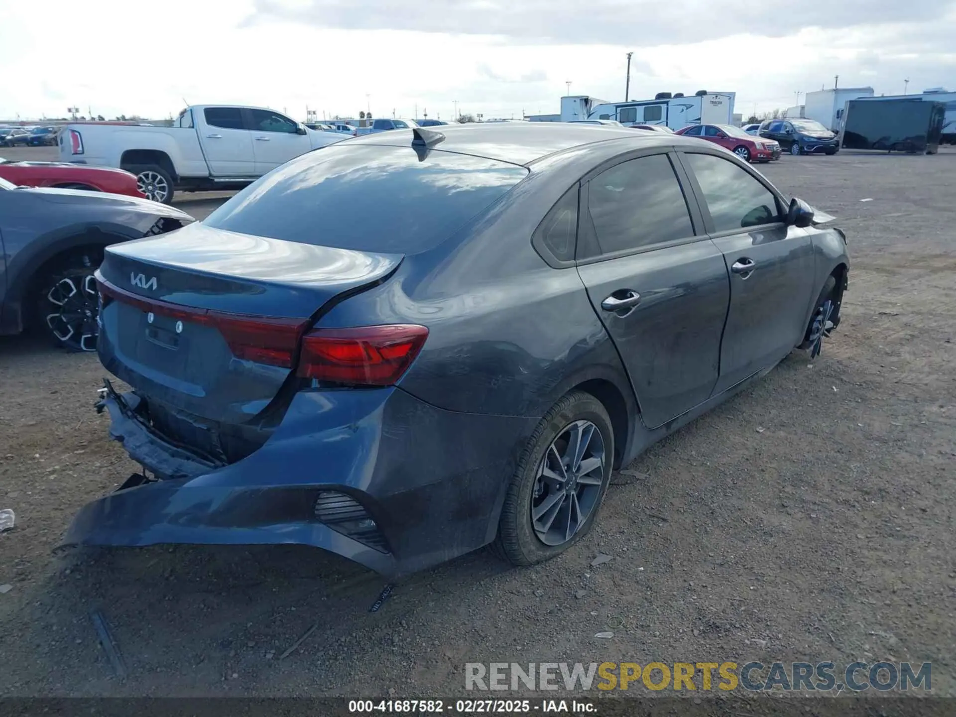 4 Photograph of a damaged car 3KPF24AD8RE765961 KIA FORTE 2024