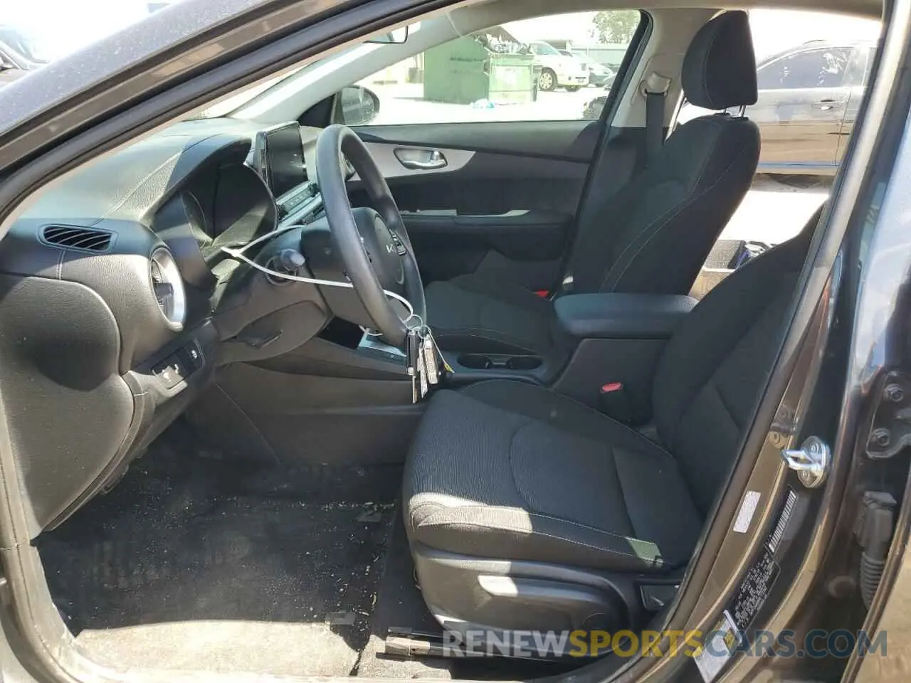 7 Photograph of a damaged car 3KPF24AD8RE772392 KIA FORTE 2024