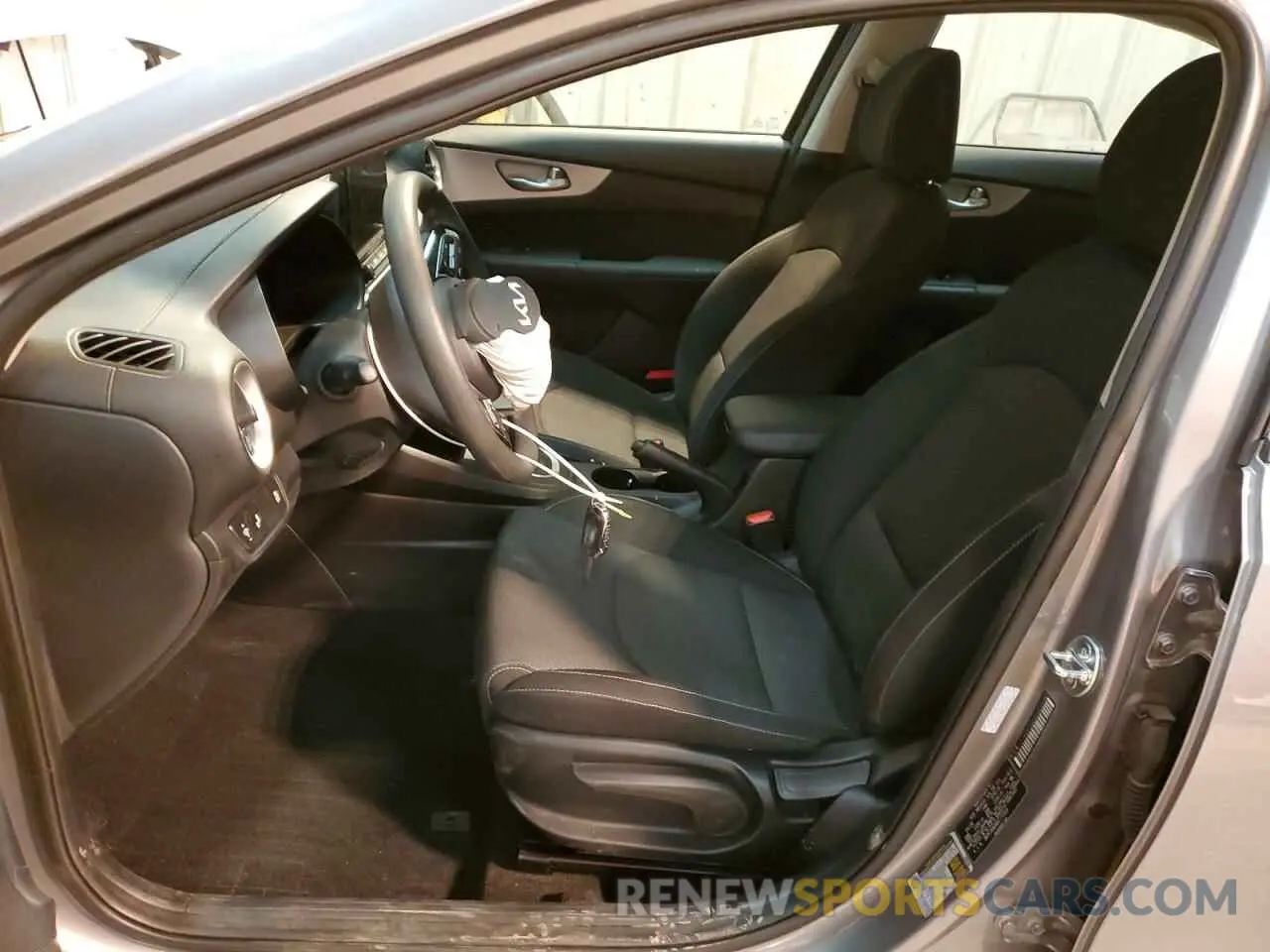 7 Photograph of a damaged car 3KPF24AD8RE777320 KIA FORTE 2024