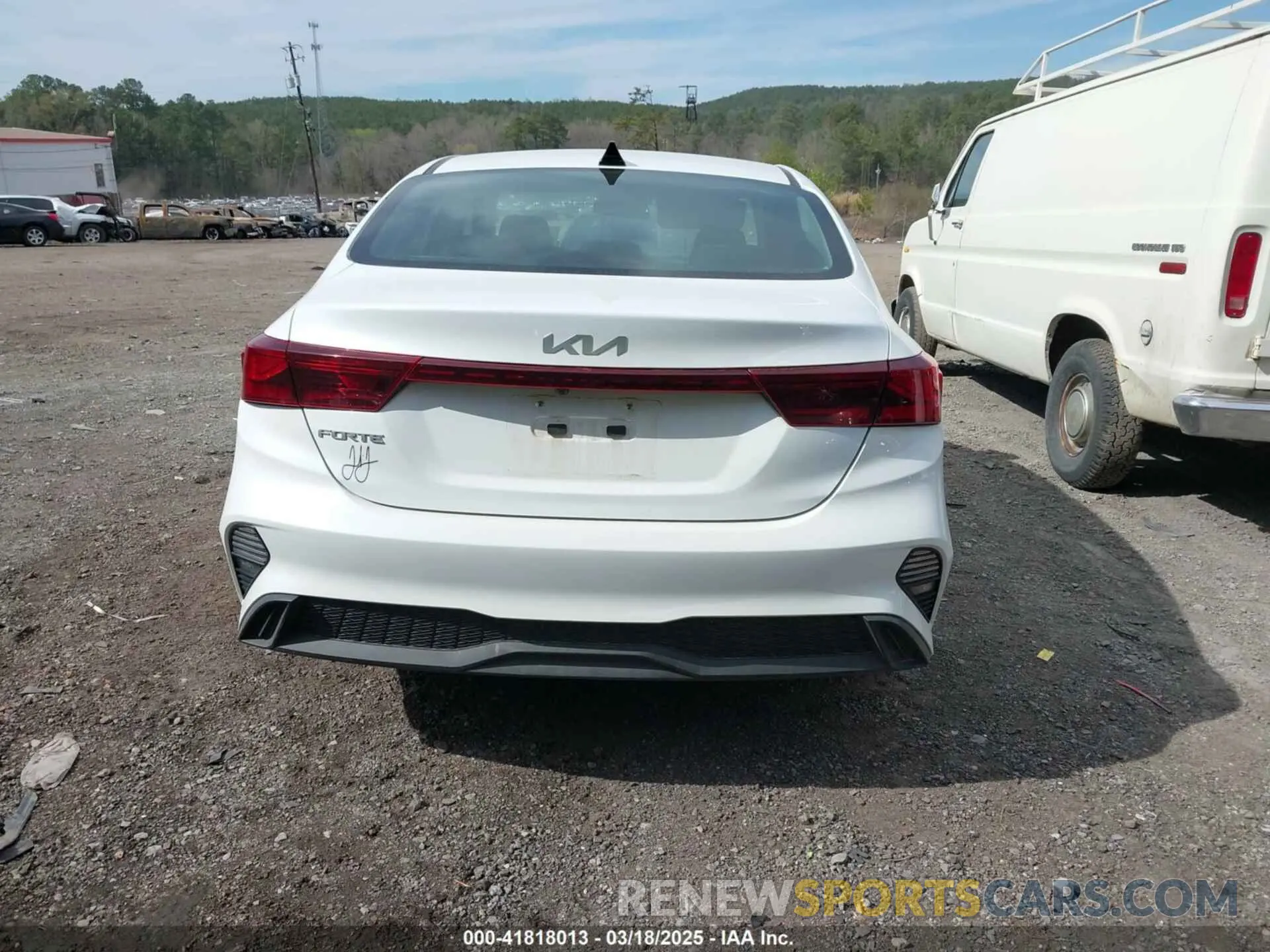 16 Photograph of a damaged car 3KPF24AD8RE791010 KIA FORTE 2024