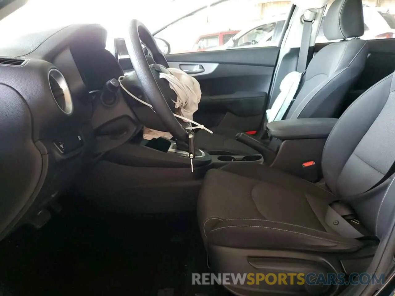 7 Photograph of a damaged car 3KPF24AD8RE800823 KIA FORTE 2024