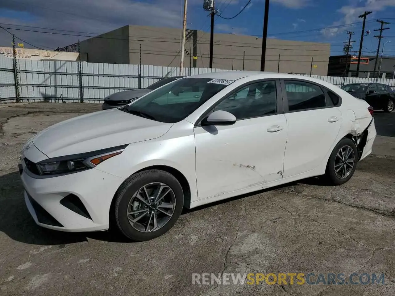 1 Photograph of a damaged car 3KPF24AD8RE817010 KIA FORTE 2024
