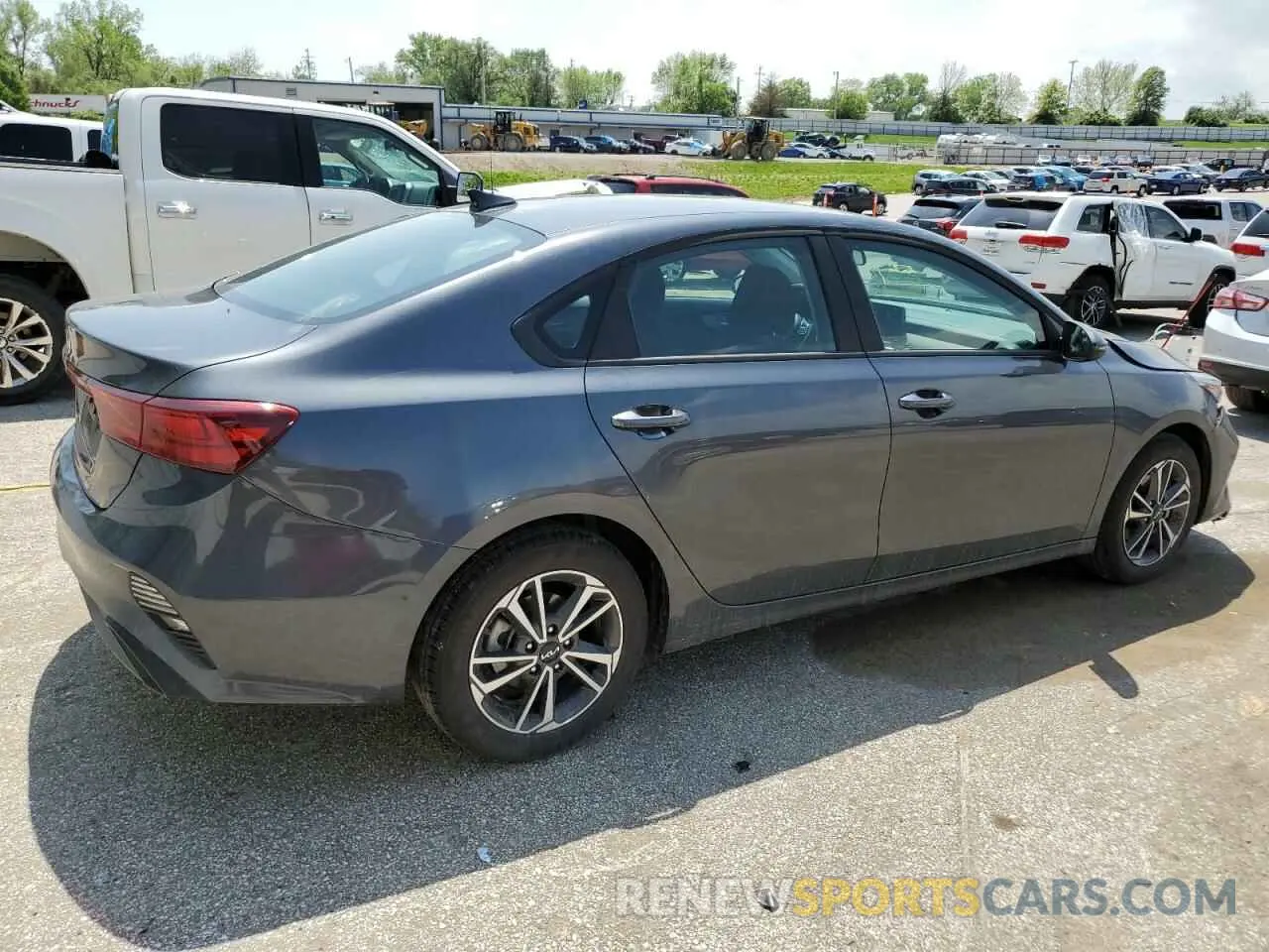3 Photograph of a damaged car 3KPF24AD8RE823938 KIA FORTE 2024