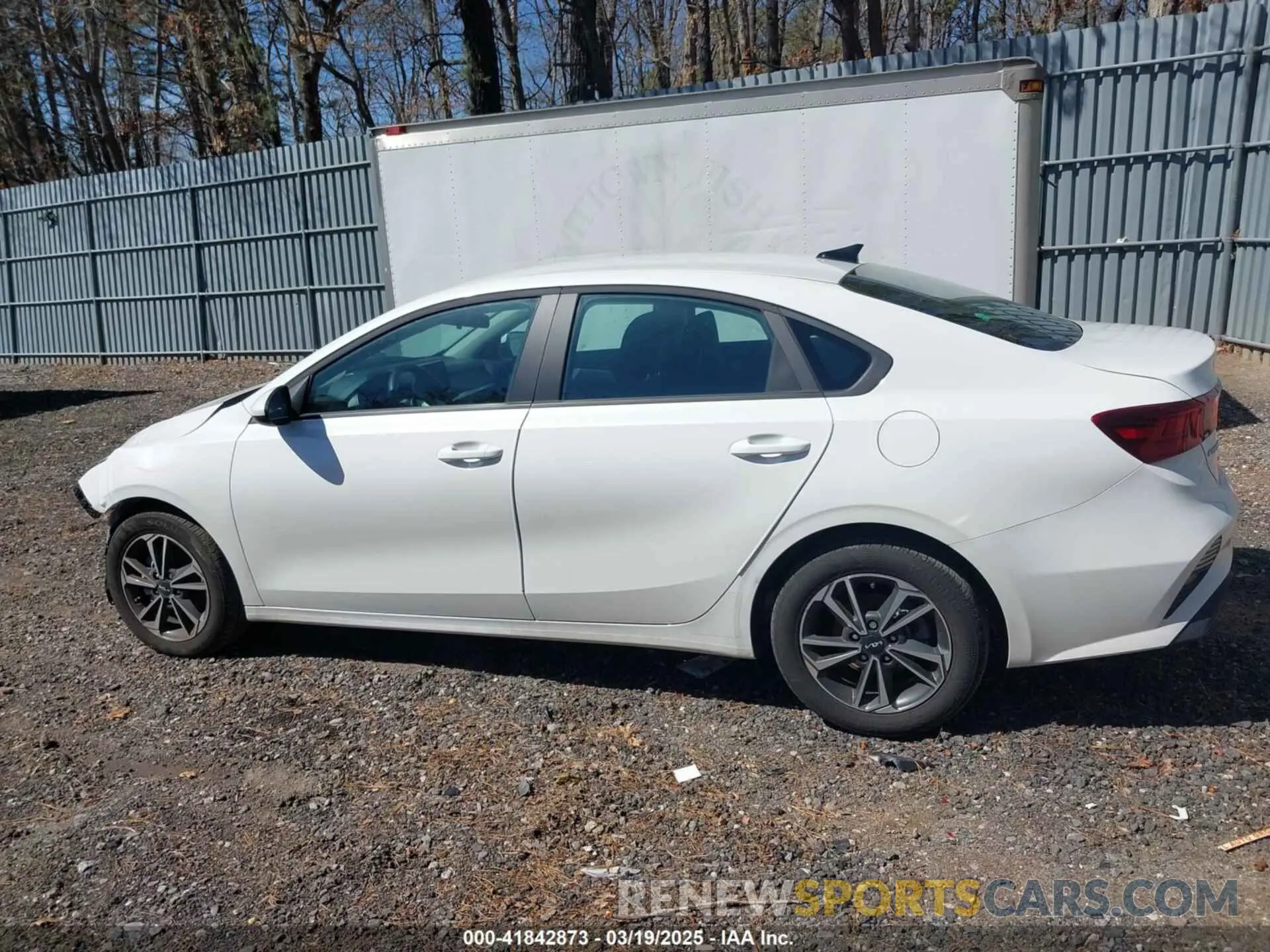 14 Photograph of a damaged car 3KPF24AD8RE828993 KIA FORTE 2024
