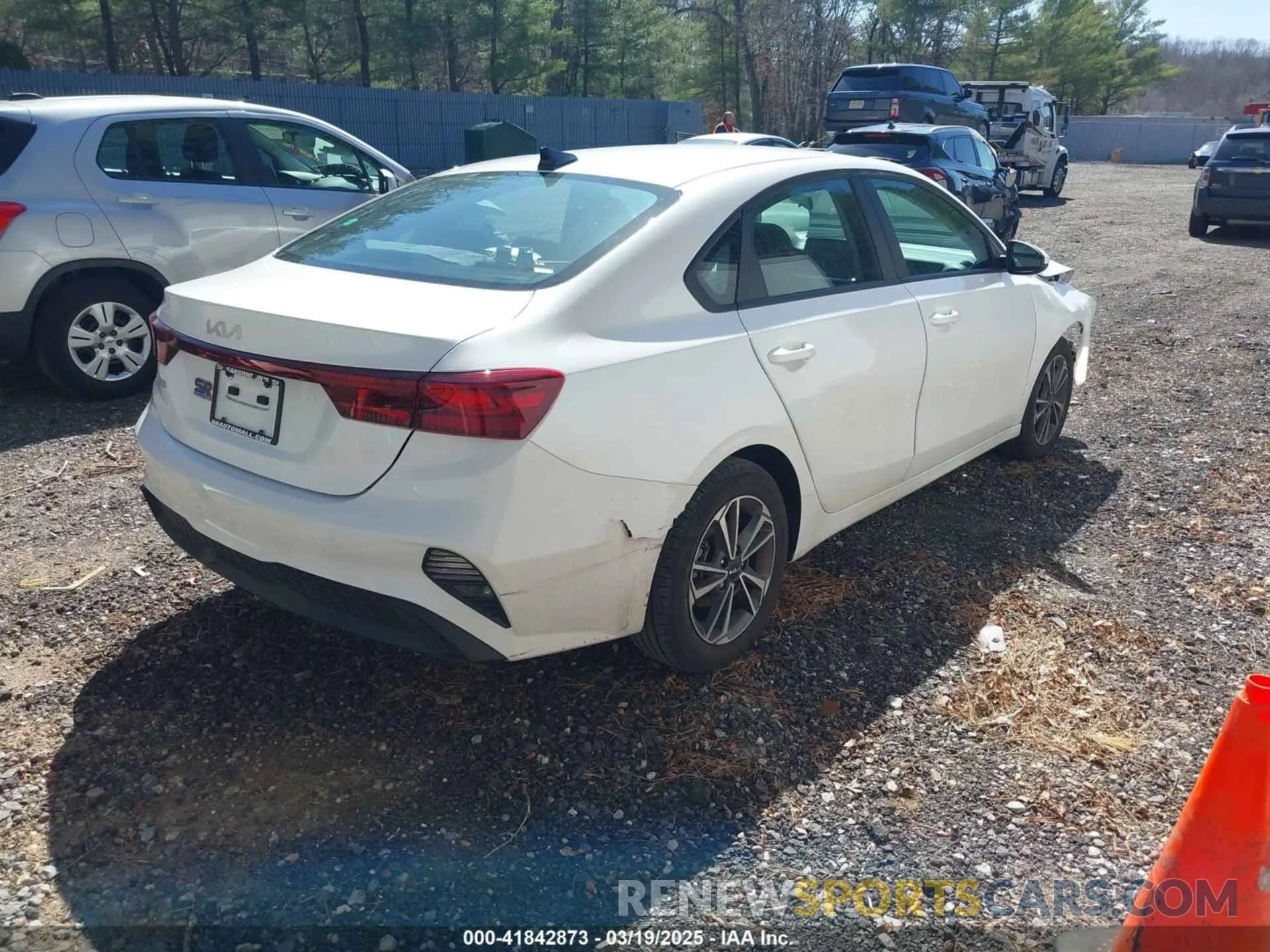 4 Photograph of a damaged car 3KPF24AD8RE828993 KIA FORTE 2024