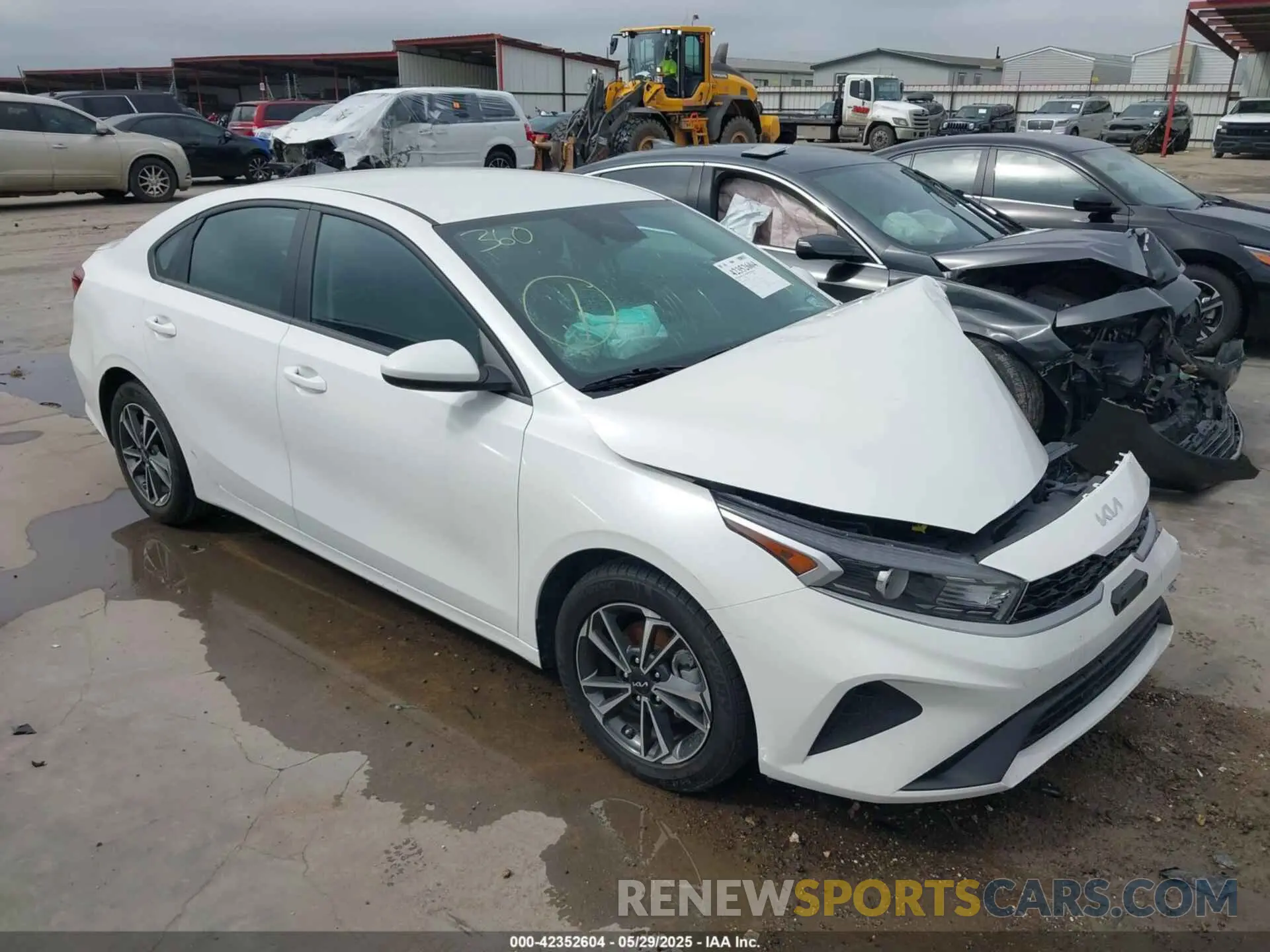 1 Photograph of a damaged car 3KPF24AD9RE698027 KIA FORTE 2024