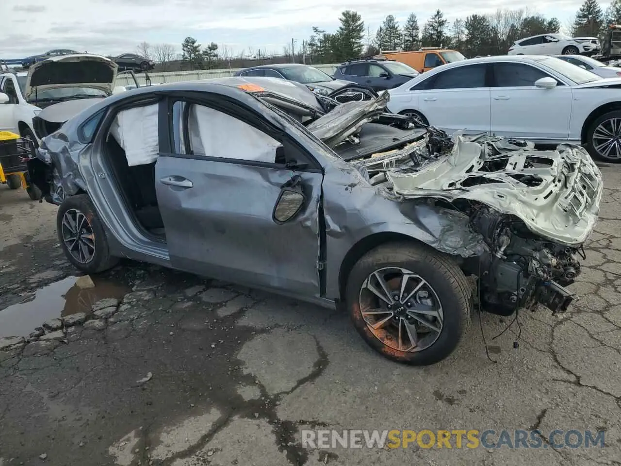 4 Photograph of a damaged car 3KPF24AD9RE718020 KIA FORTE 2024