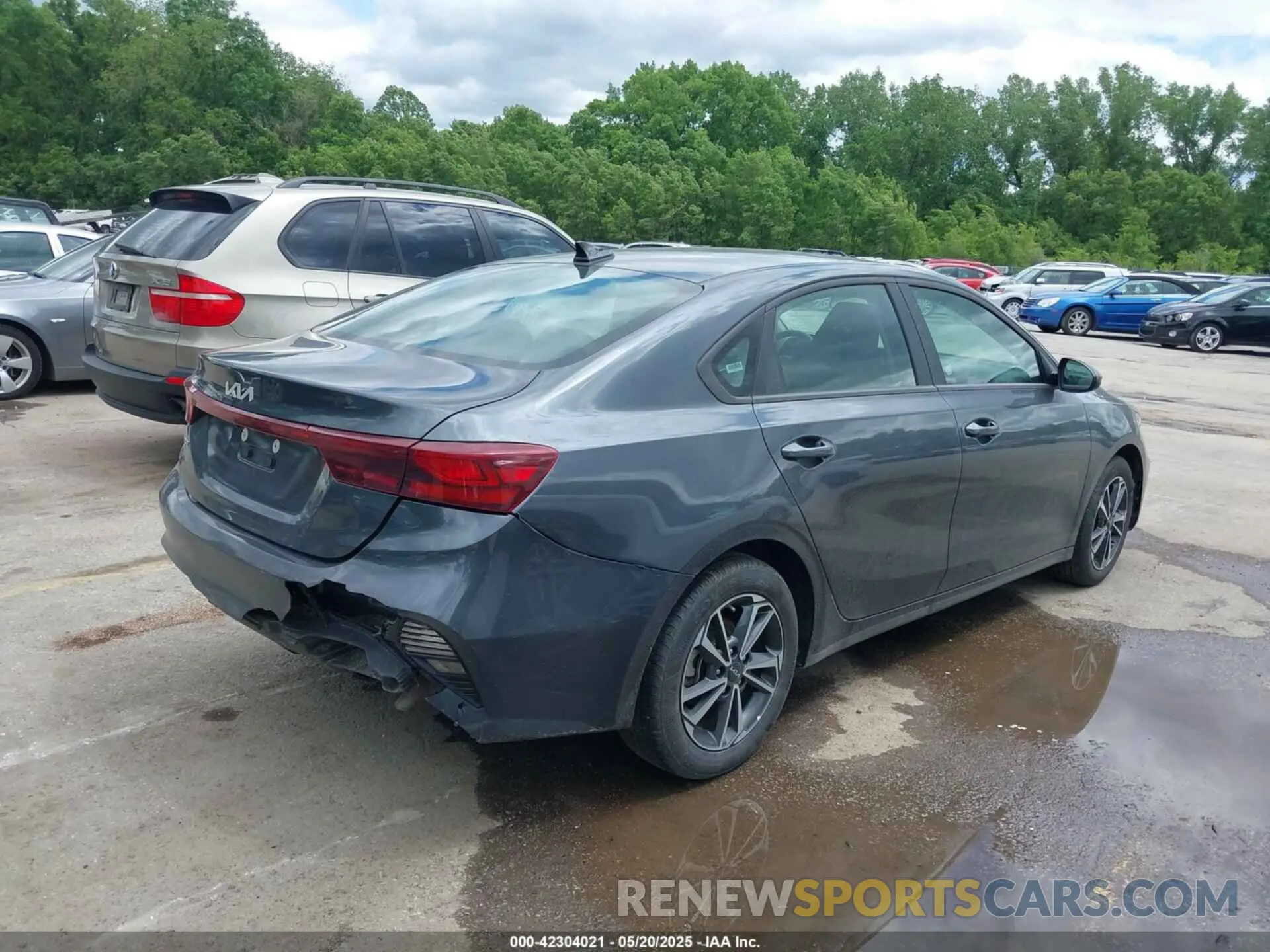 4 Photograph of a damaged car 3KPF24AD9RE730376 KIA FORTE 2024