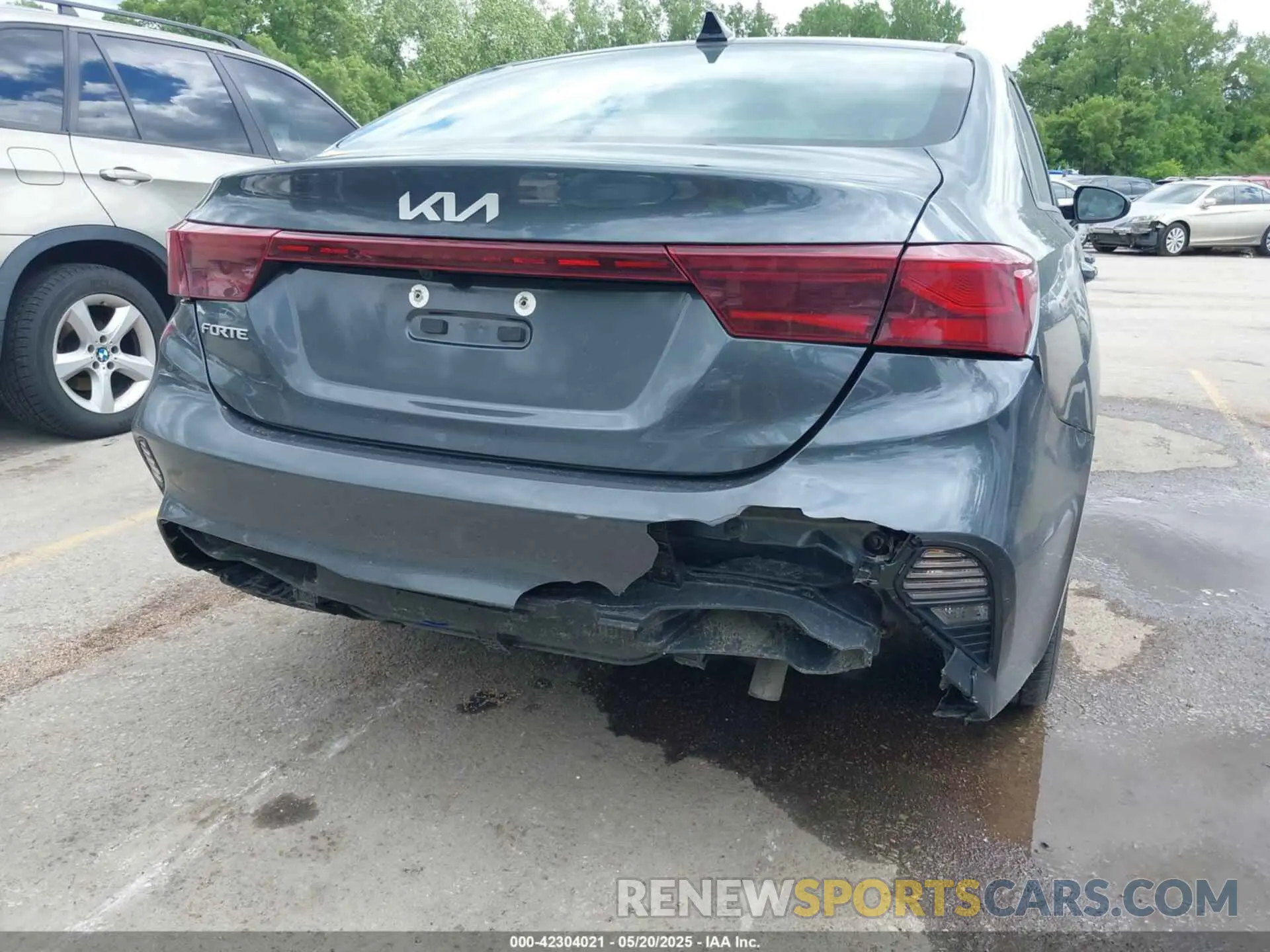 6 Photograph of a damaged car 3KPF24AD9RE730376 KIA FORTE 2024