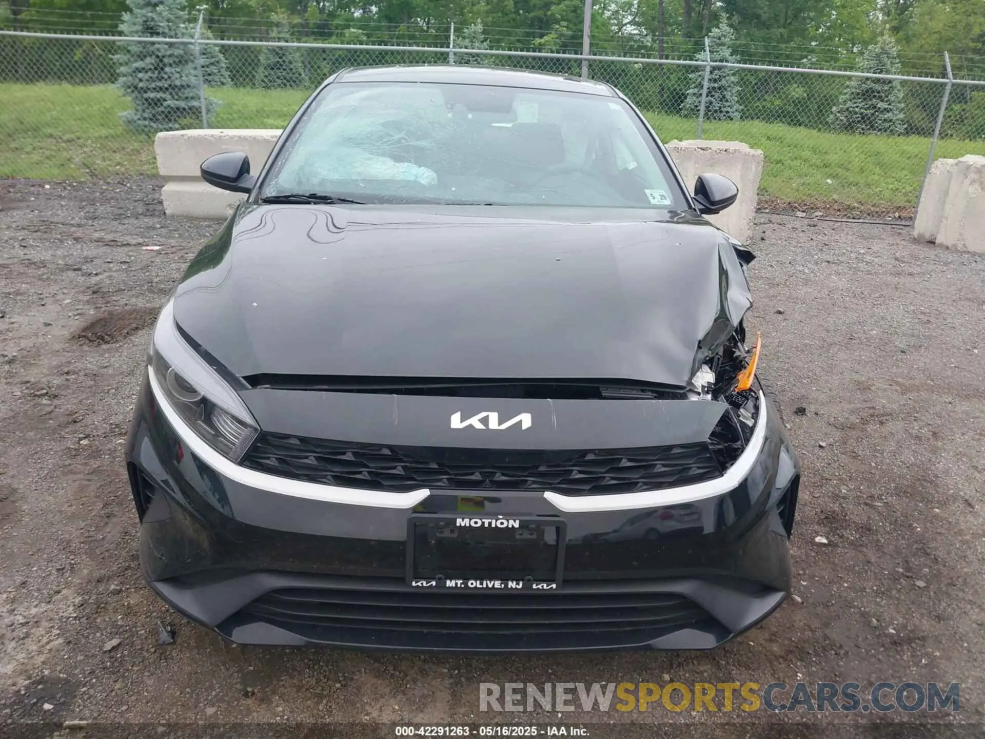 12 Photograph of a damaged car 3KPF24AD9RE742561 KIA FORTE 2024