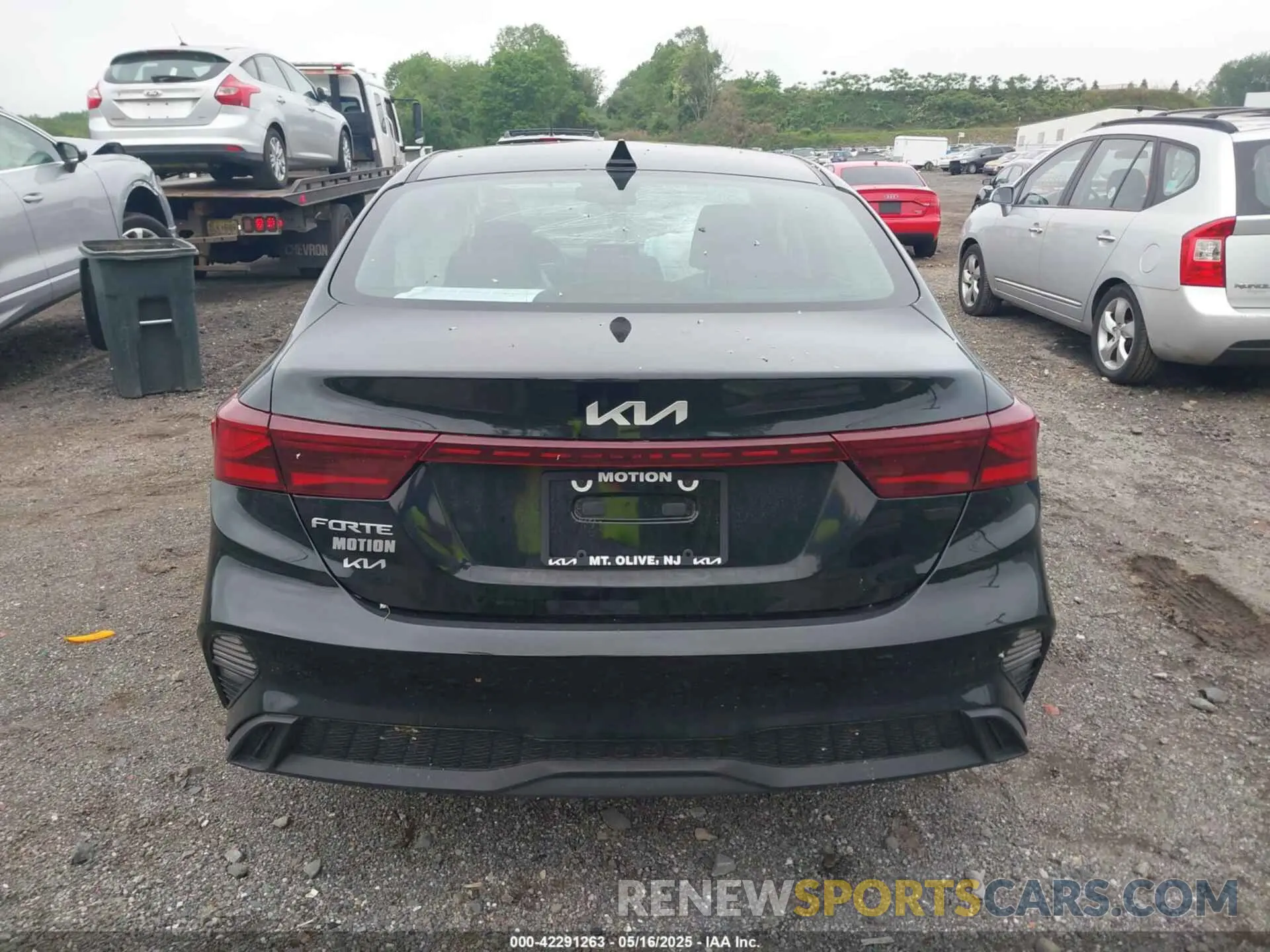 16 Photograph of a damaged car 3KPF24AD9RE742561 KIA FORTE 2024