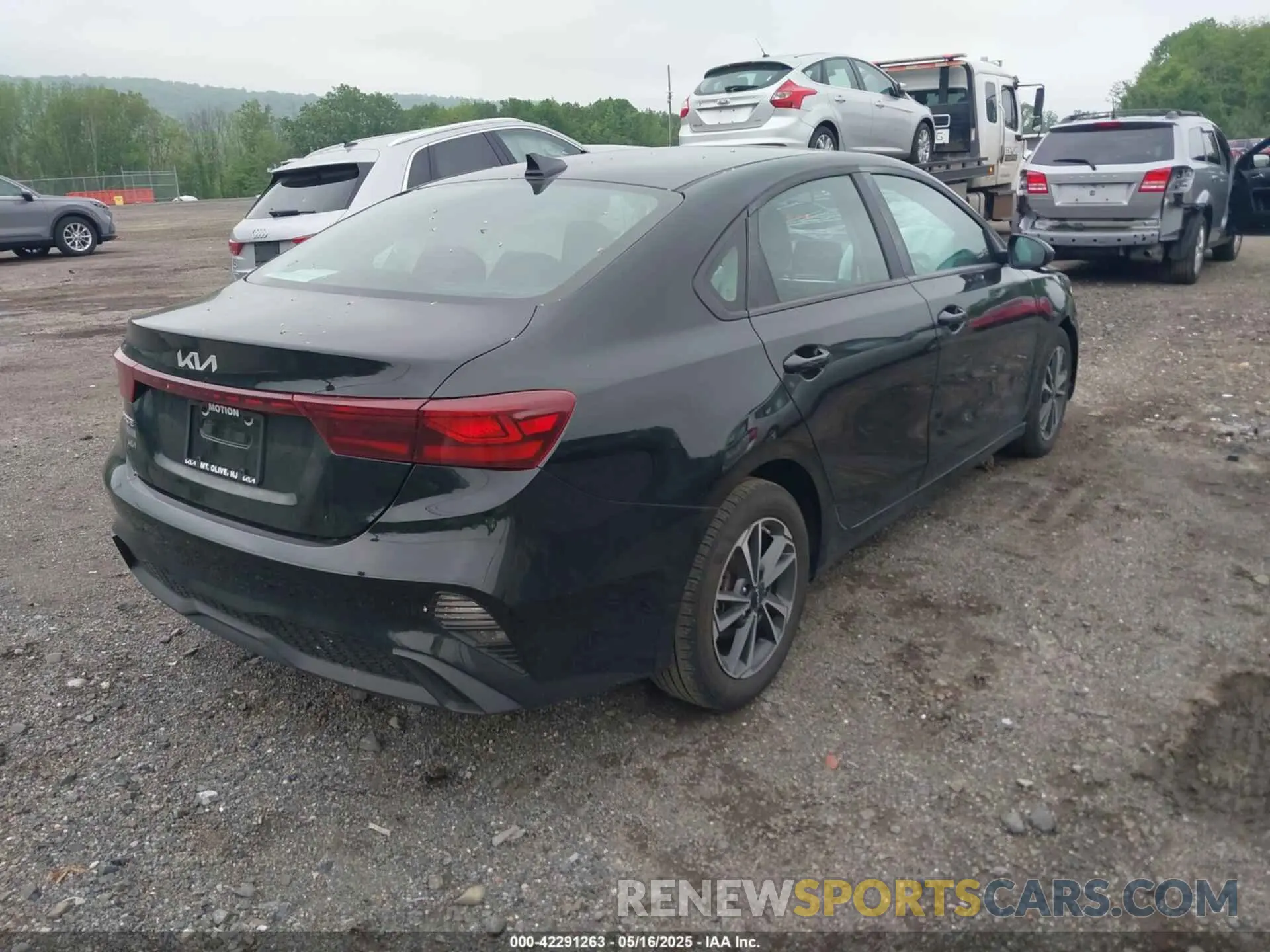 4 Photograph of a damaged car 3KPF24AD9RE742561 KIA FORTE 2024