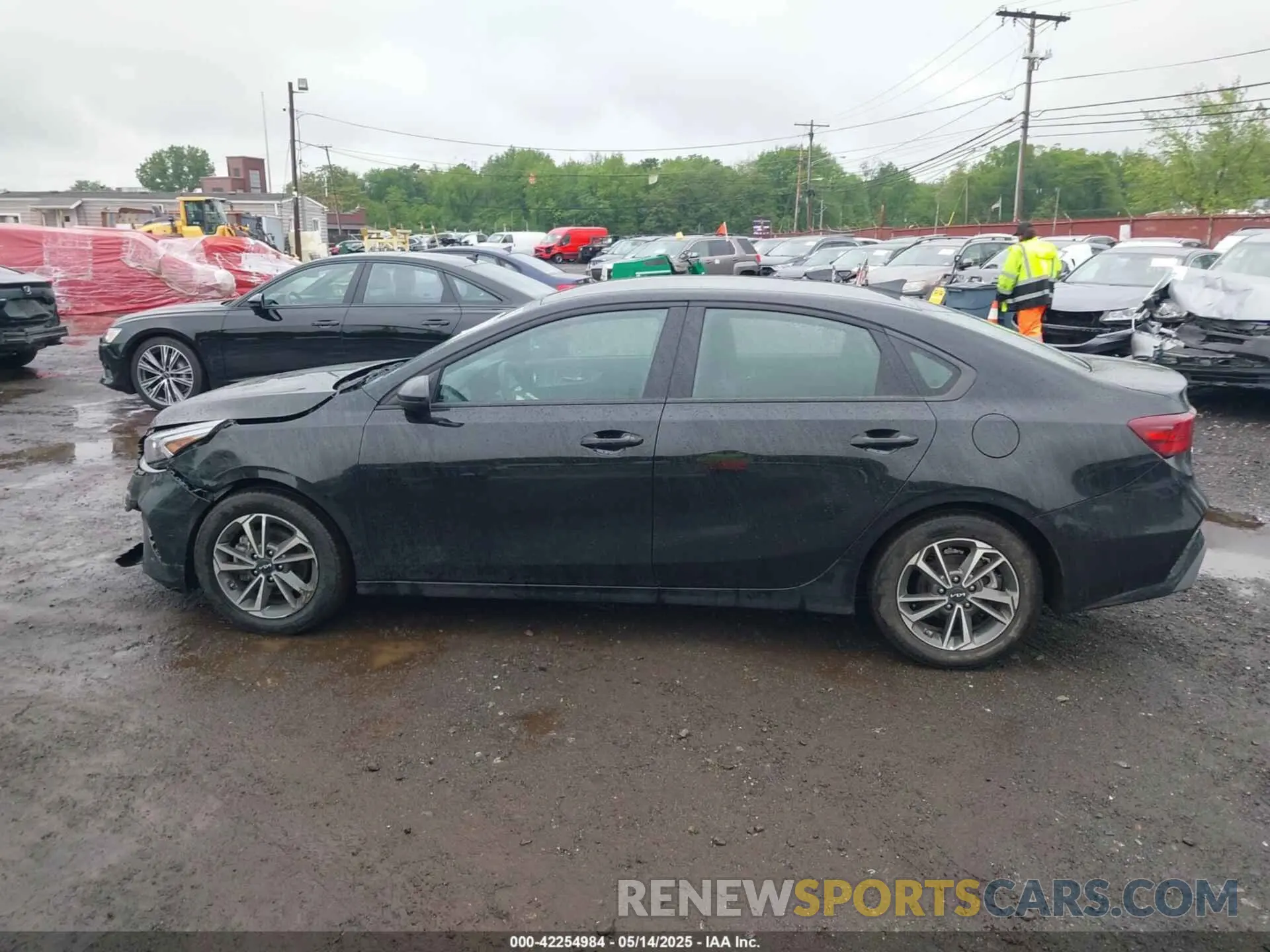 14 Photograph of a damaged car 3KPF24AD9RE781179 KIA FORTE 2024