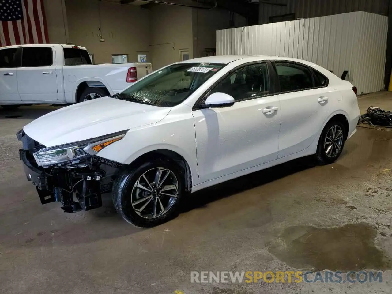 1 Photograph of a damaged car 3KPF24AD9RE782879 KIA FORTE 2024