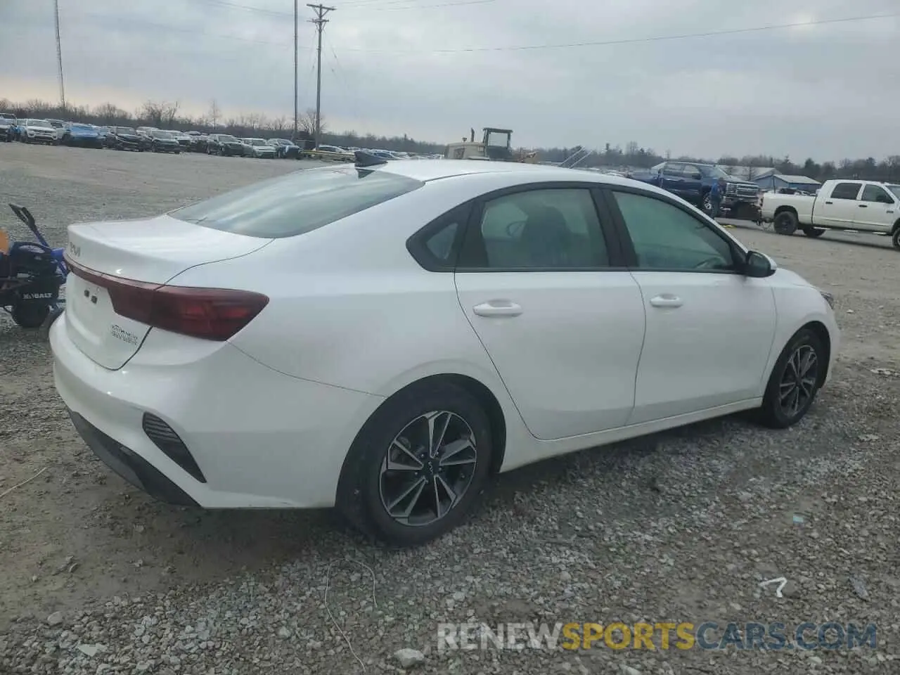 3 Photograph of a damaged car 3KPF24AD9RE784051 KIA FORTE 2024