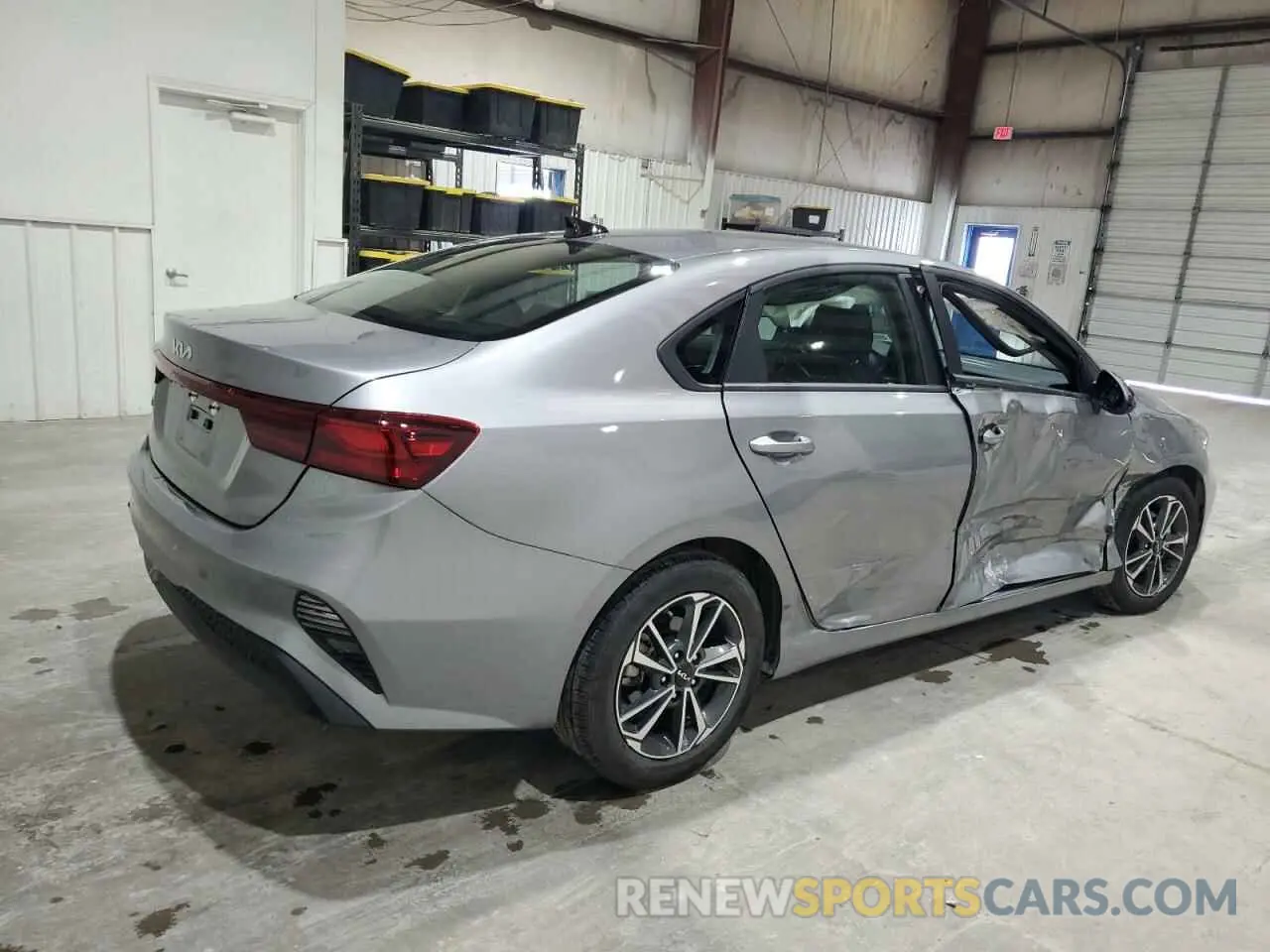 3 Photograph of a damaged car 3KPF24AD9RE787418 KIA FORTE 2024