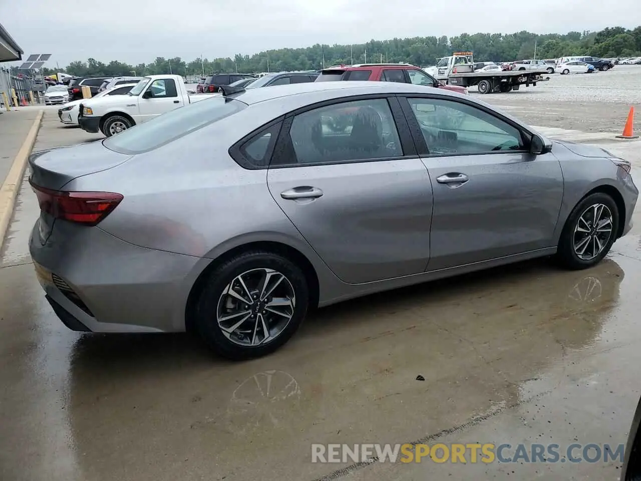 3 Photograph of a damaged car 3KPF24AD9RE792814 KIA FORTE 2024