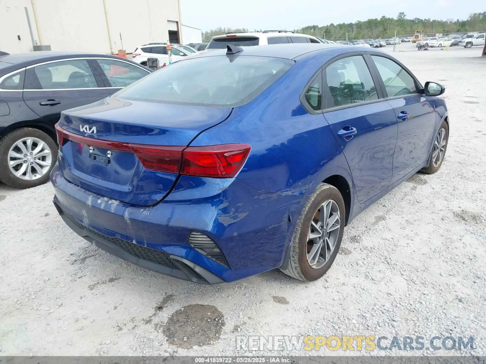 4 Photograph of a damaged car 3KPF24AD9RE807621 KIA FORTE 2024