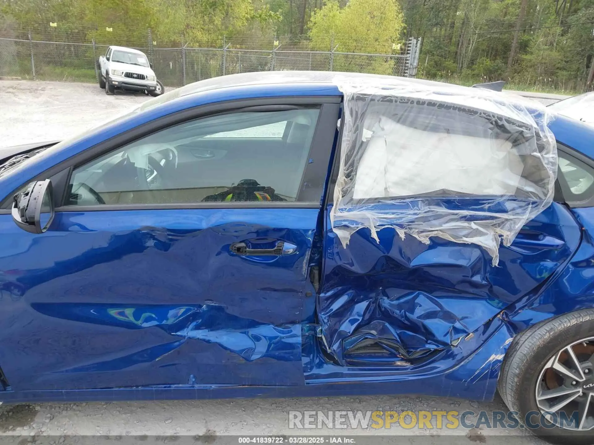 6 Photograph of a damaged car 3KPF24AD9RE807621 KIA FORTE 2024
