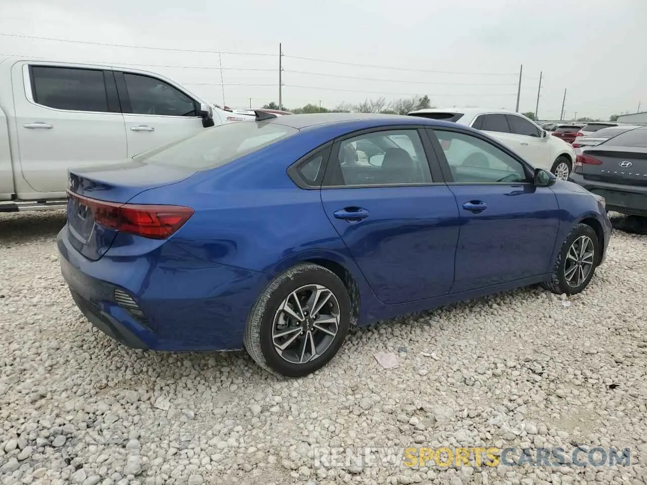 3 Photograph of a damaged car 3KPF24AD9RE810244 KIA FORTE 2024