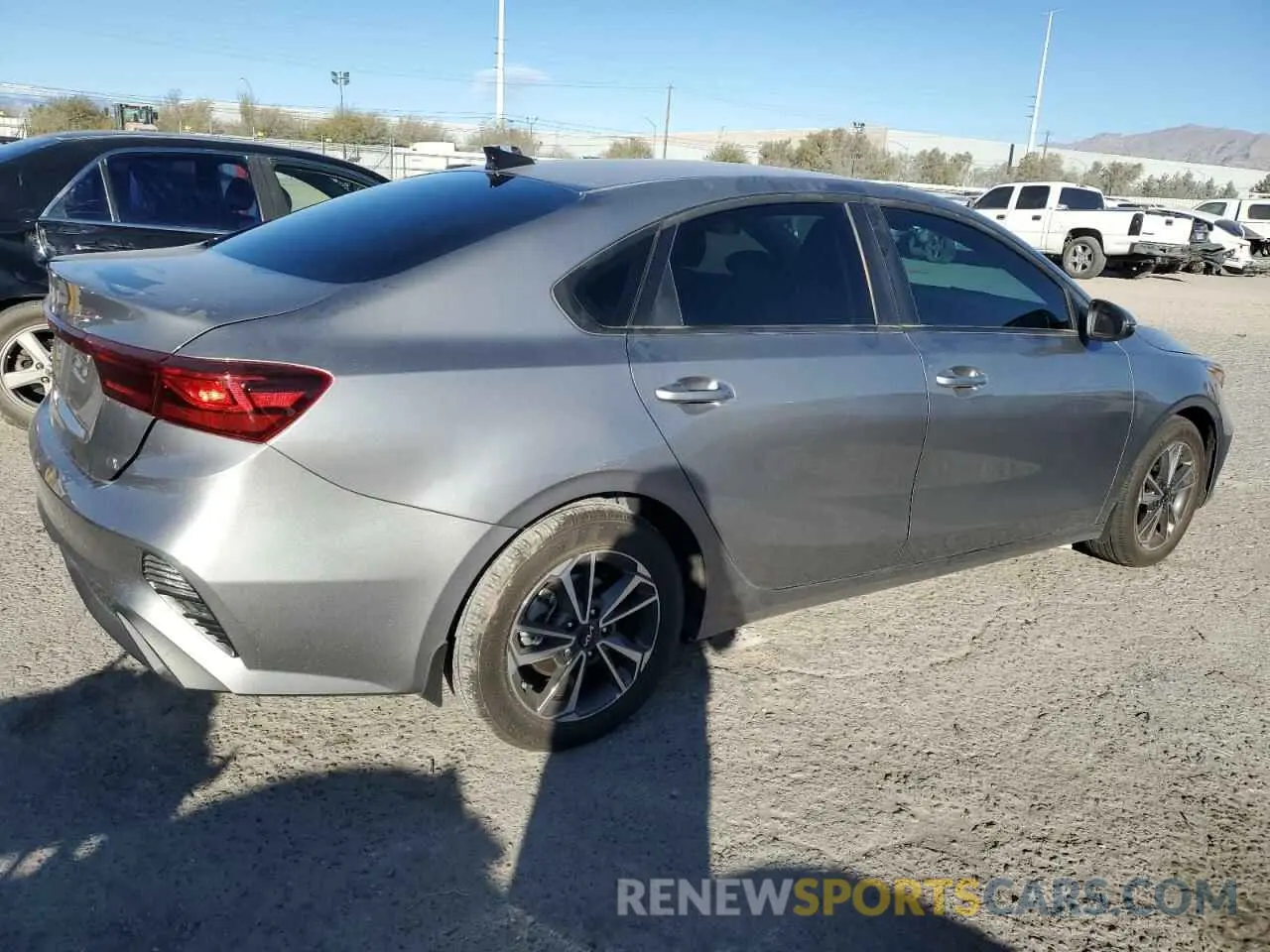 3 Photograph of a damaged car 3KPF24AD9RE815900 KIA FORTE 2024