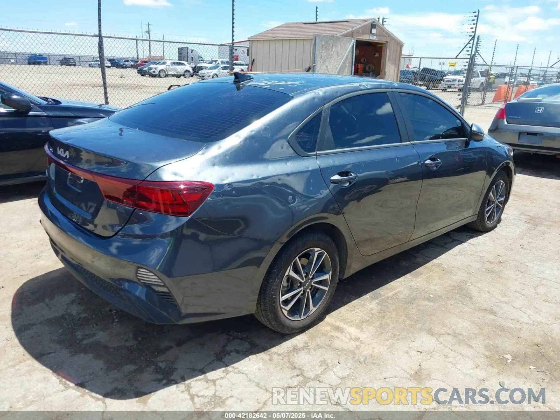 4 Photograph of a damaged car 3KPF24AD9RE819395 KIA FORTE 2024