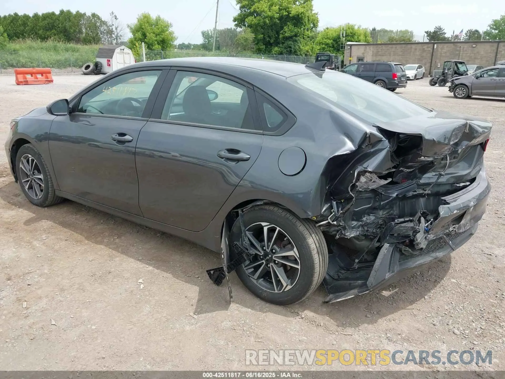 3 Photograph of a damaged car 3KPF24AD9RE830185 KIA FORTE 2024
