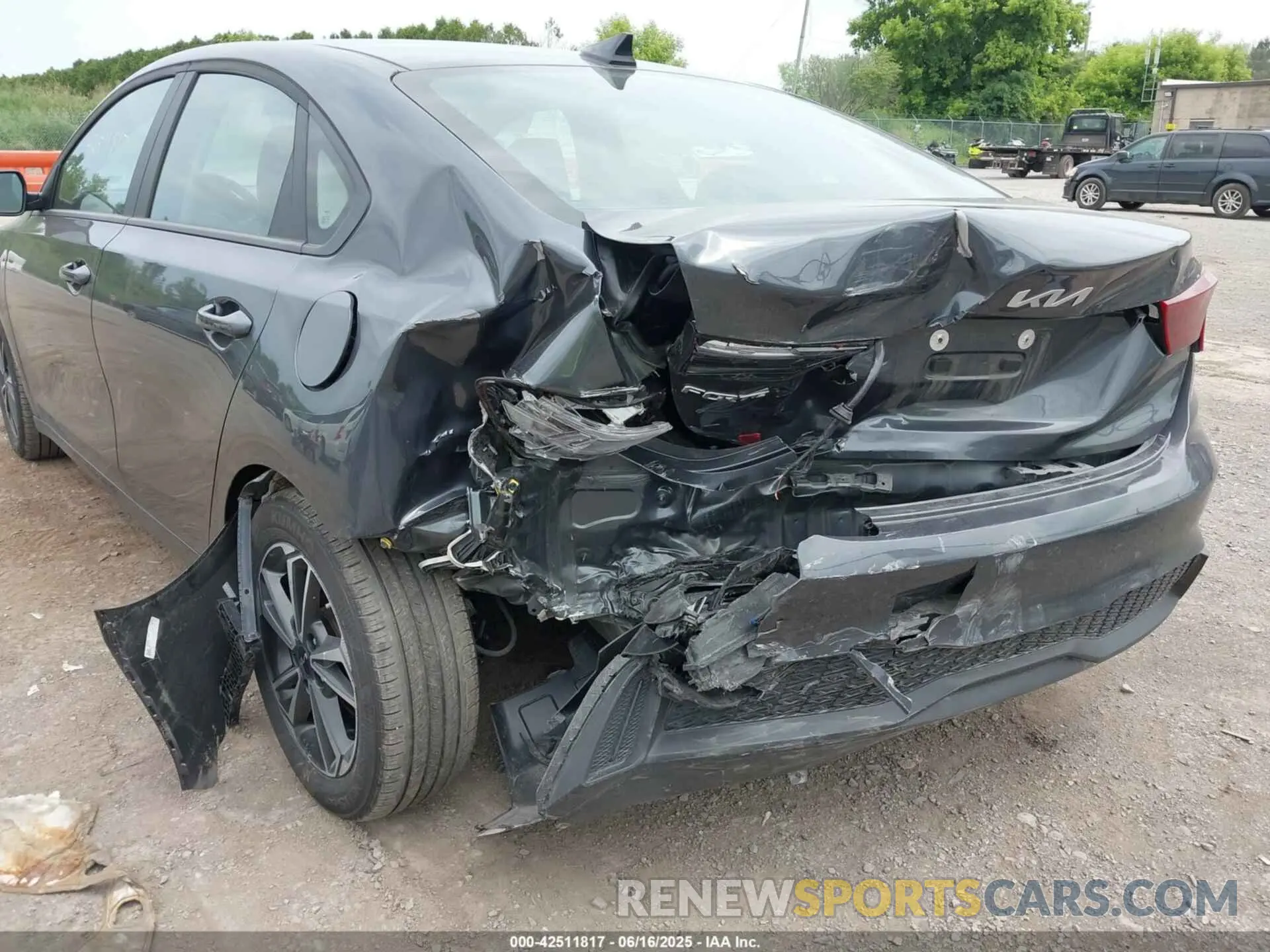 6 Photograph of a damaged car 3KPF24AD9RE830185 KIA FORTE 2024