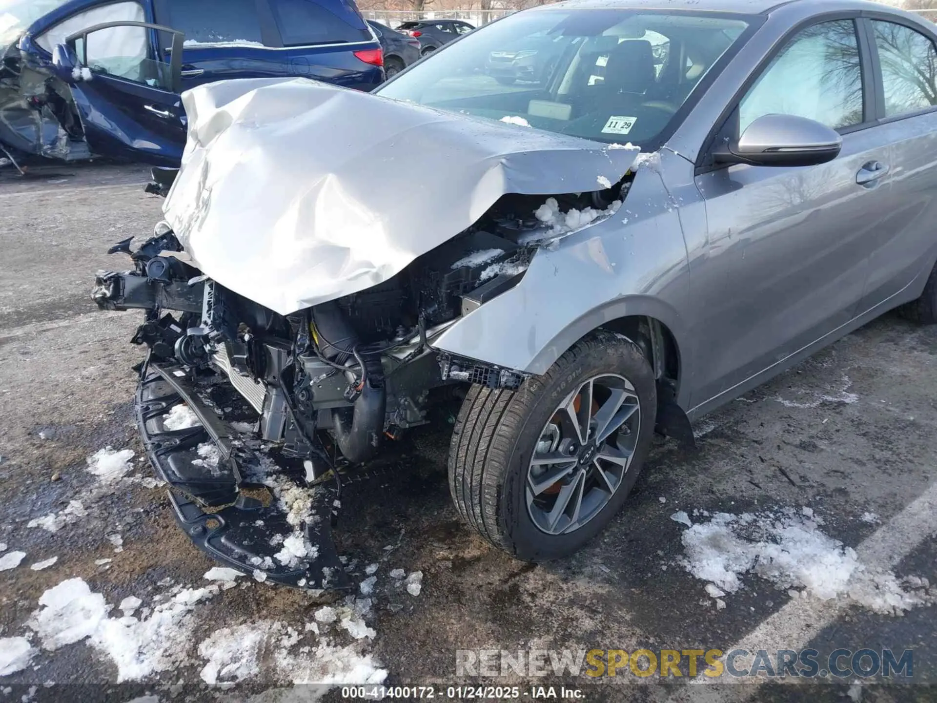 17 Photograph of a damaged car 3KPF24AD9RE836164 KIA FORTE 2024