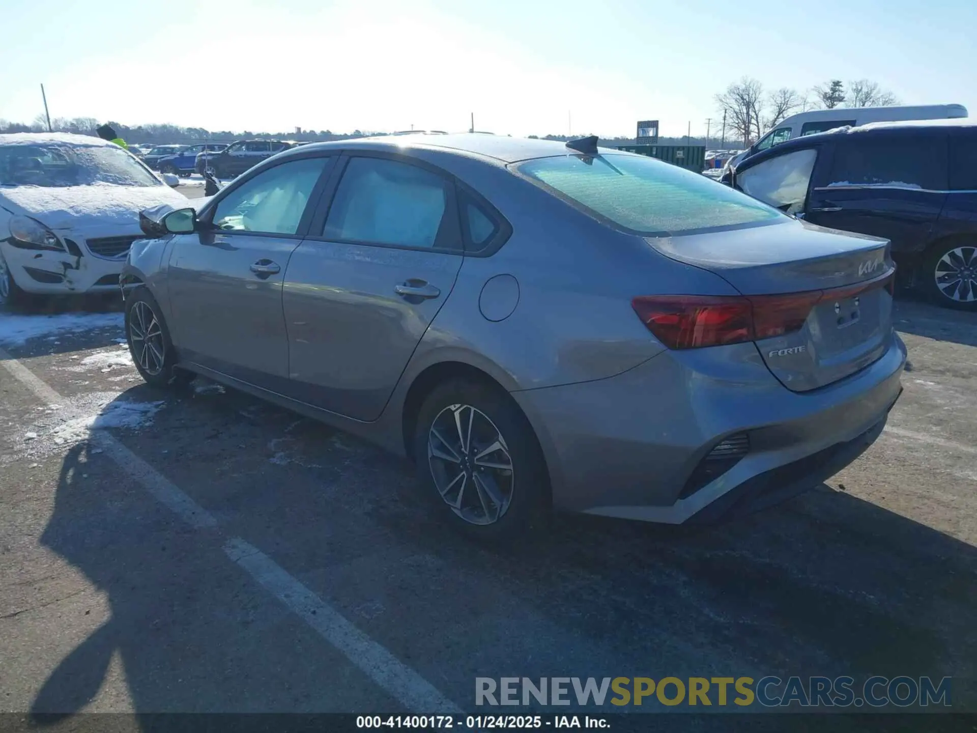 3 Photograph of a damaged car 3KPF24AD9RE836164 KIA FORTE 2024