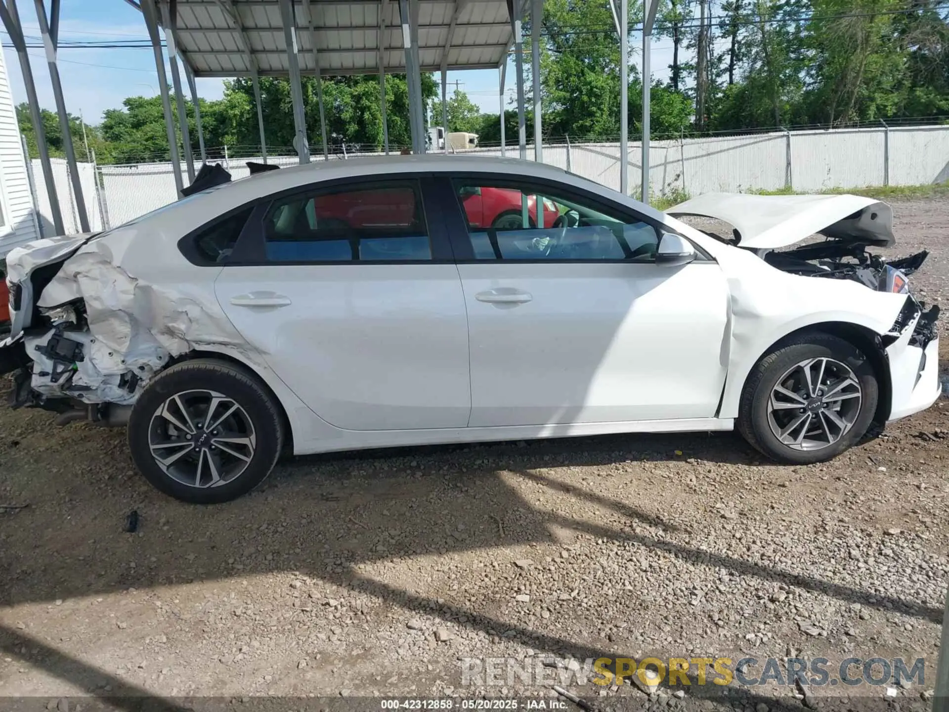 14 Photograph of a damaged car 3KPF24AD9REH34172 KIA FORTE 2024