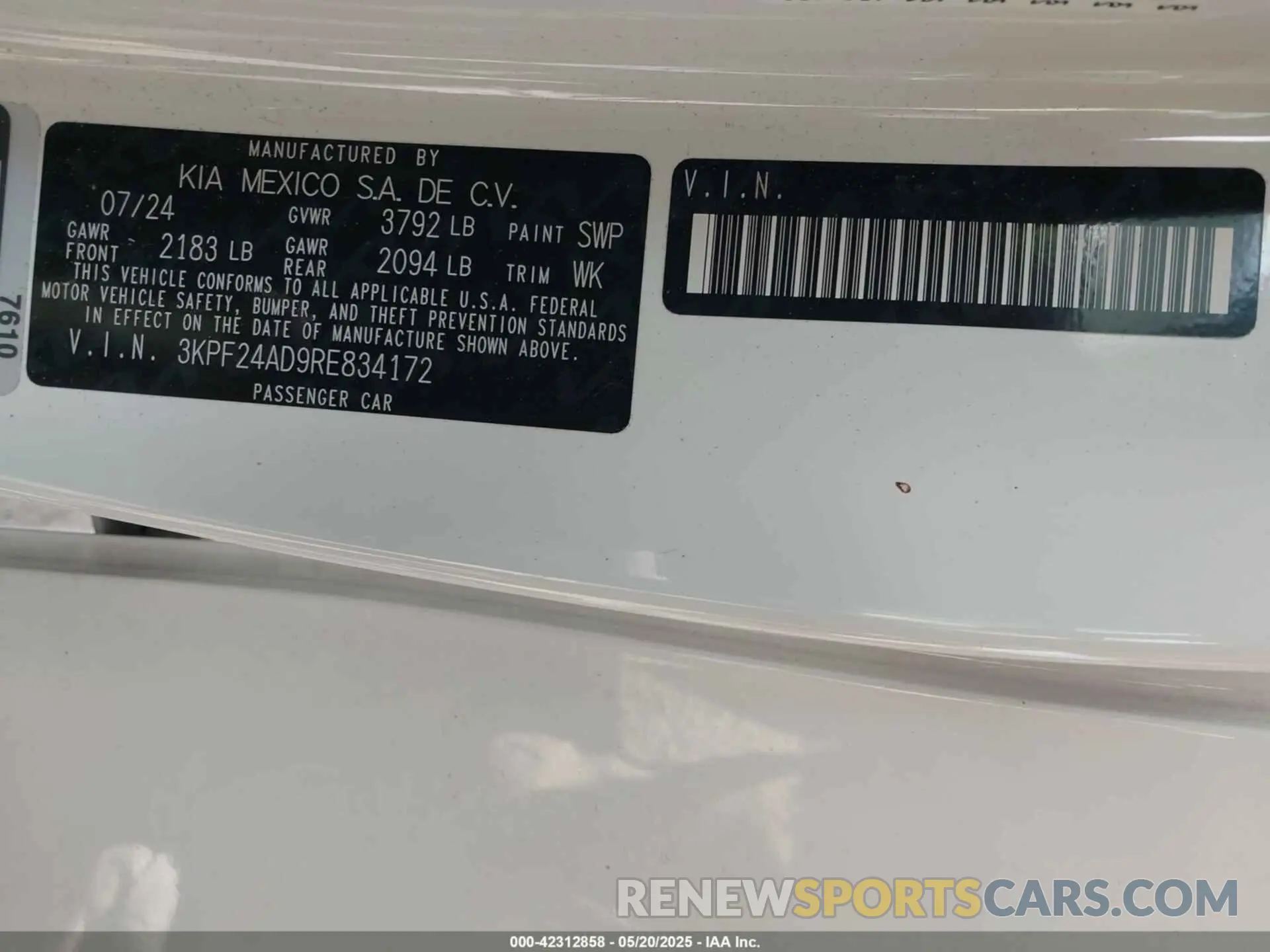 9 Photograph of a damaged car 3KPF24AD9REH34172 KIA FORTE 2024