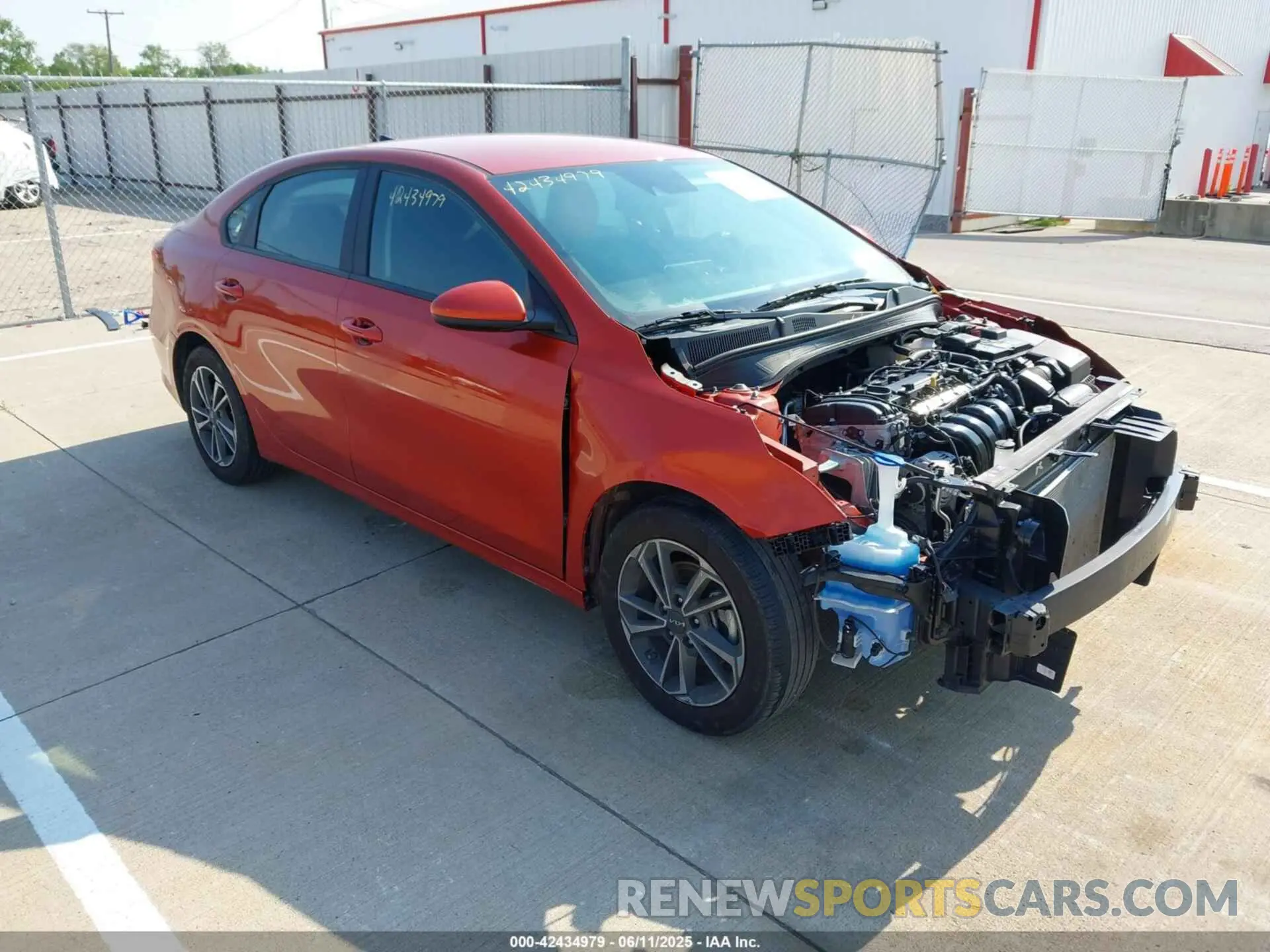 1 Photograph of a damaged car 3KPF24ADXRE702859 KIA FORTE 2024