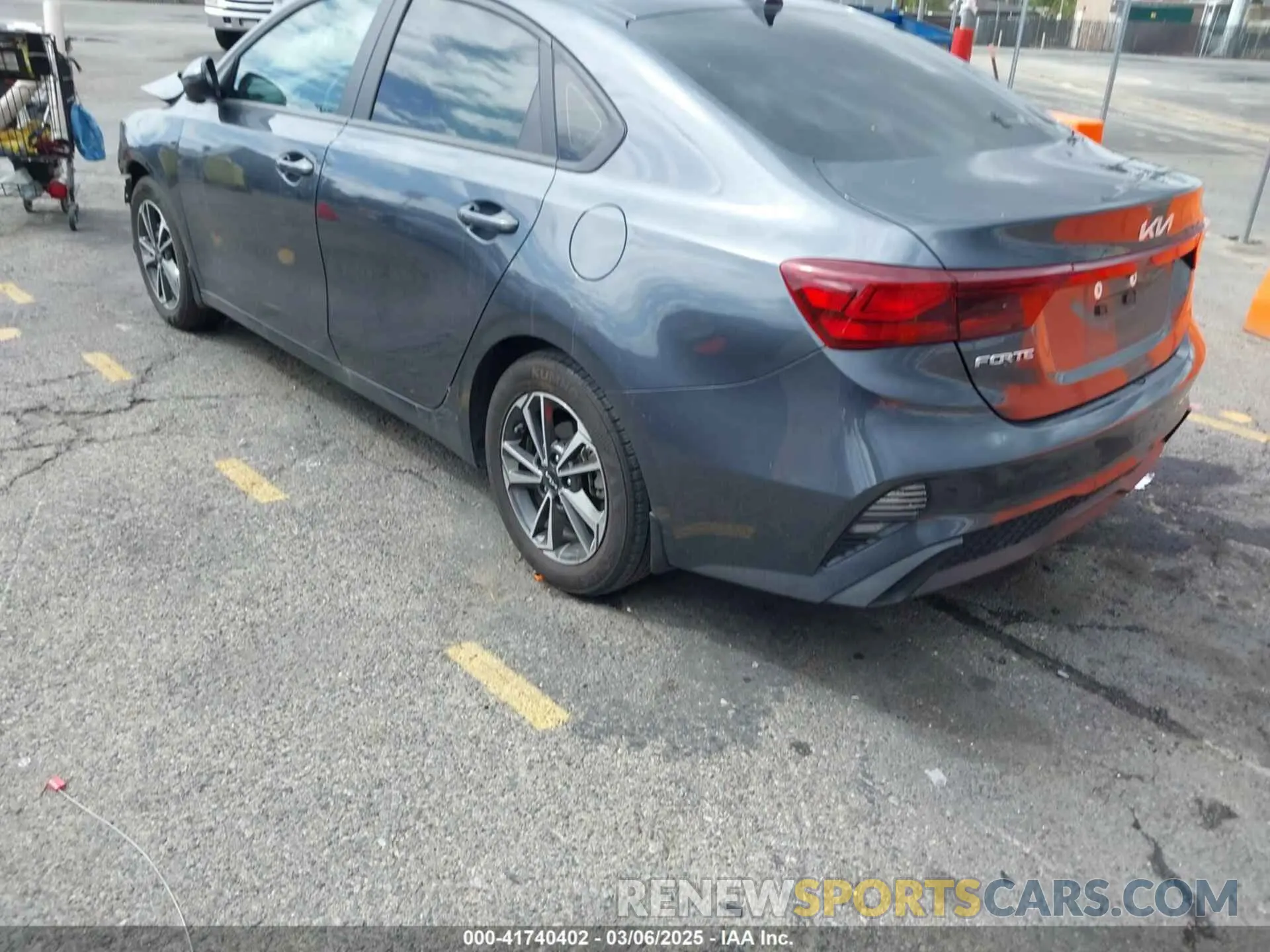3 Photograph of a damaged car 3KPF24ADXRE712291 KIA FORTE 2024