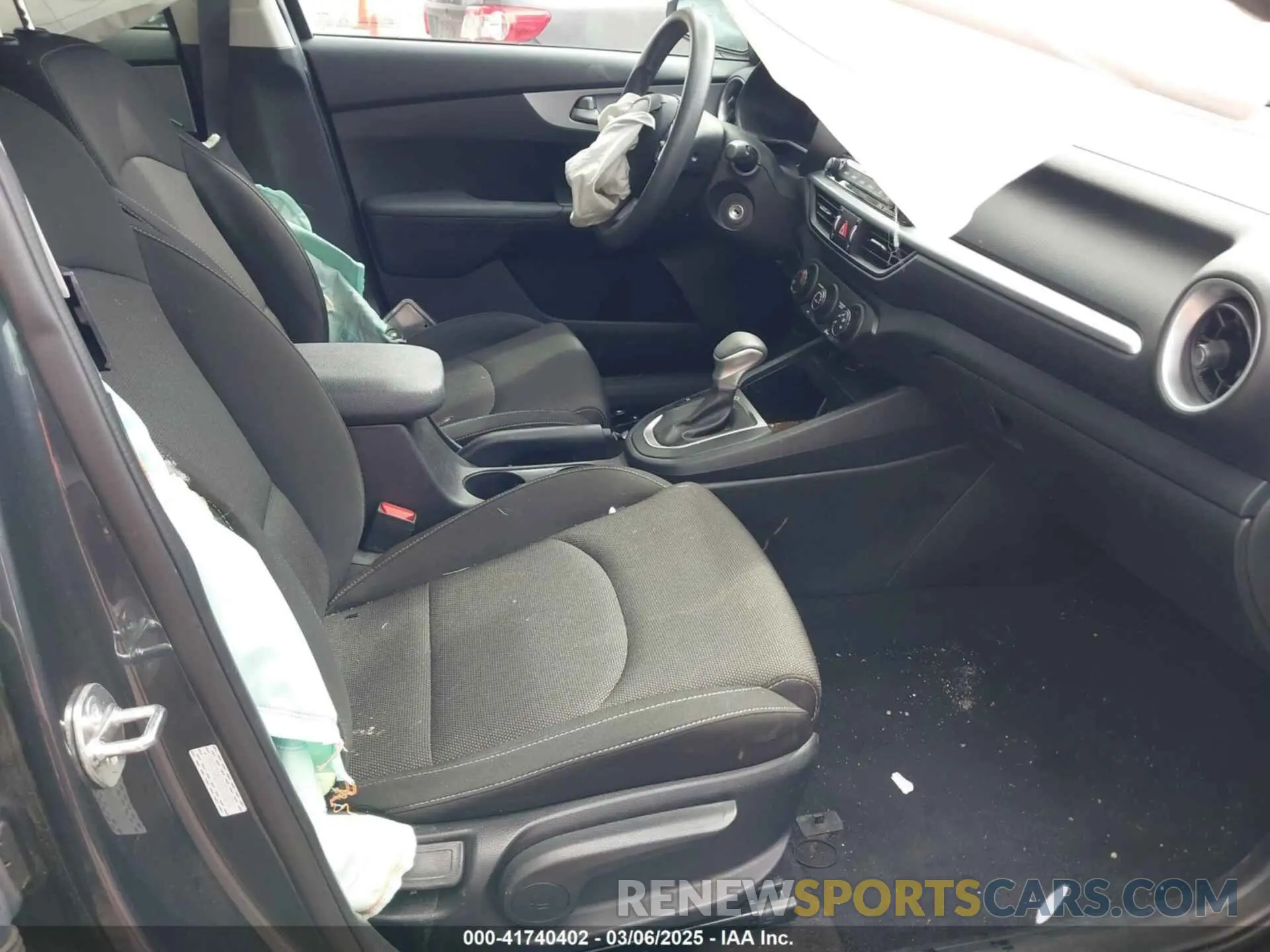 5 Photograph of a damaged car 3KPF24ADXRE712291 KIA FORTE 2024